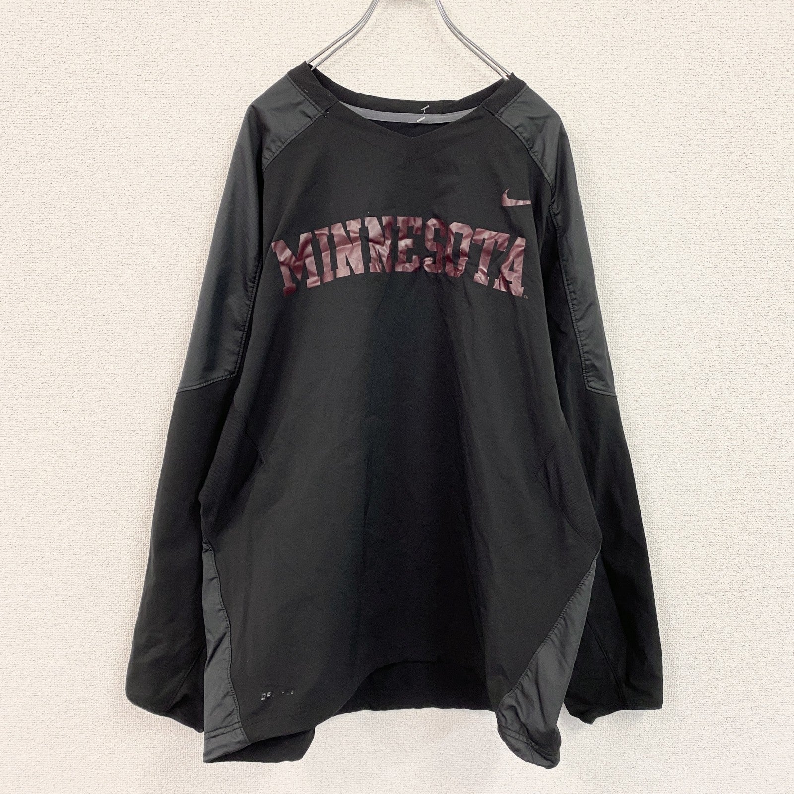 NIKE 　ナイキ　プルオーバージャケット　黒　ブラック　XLサイズ