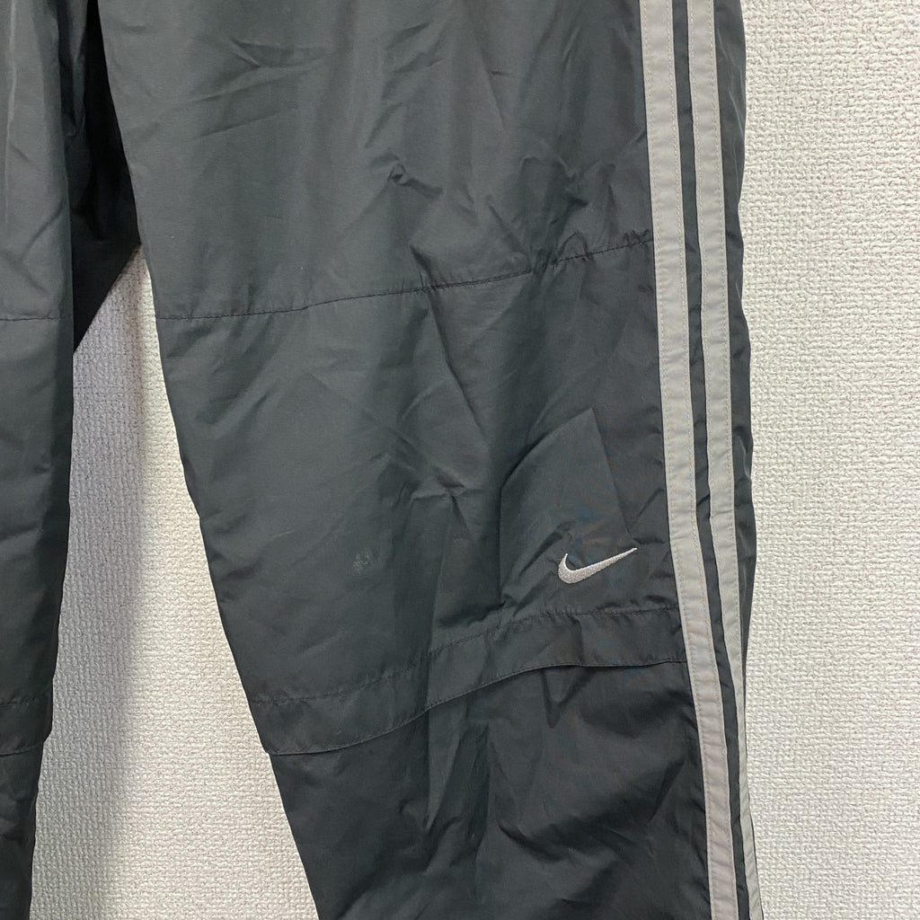 00s　NIKE　ナイキ　イージーパンツ　ウィンドブレーカーパンツ　スウッシュ　ヴィンテージ　黒　ブラック　XLサイズ