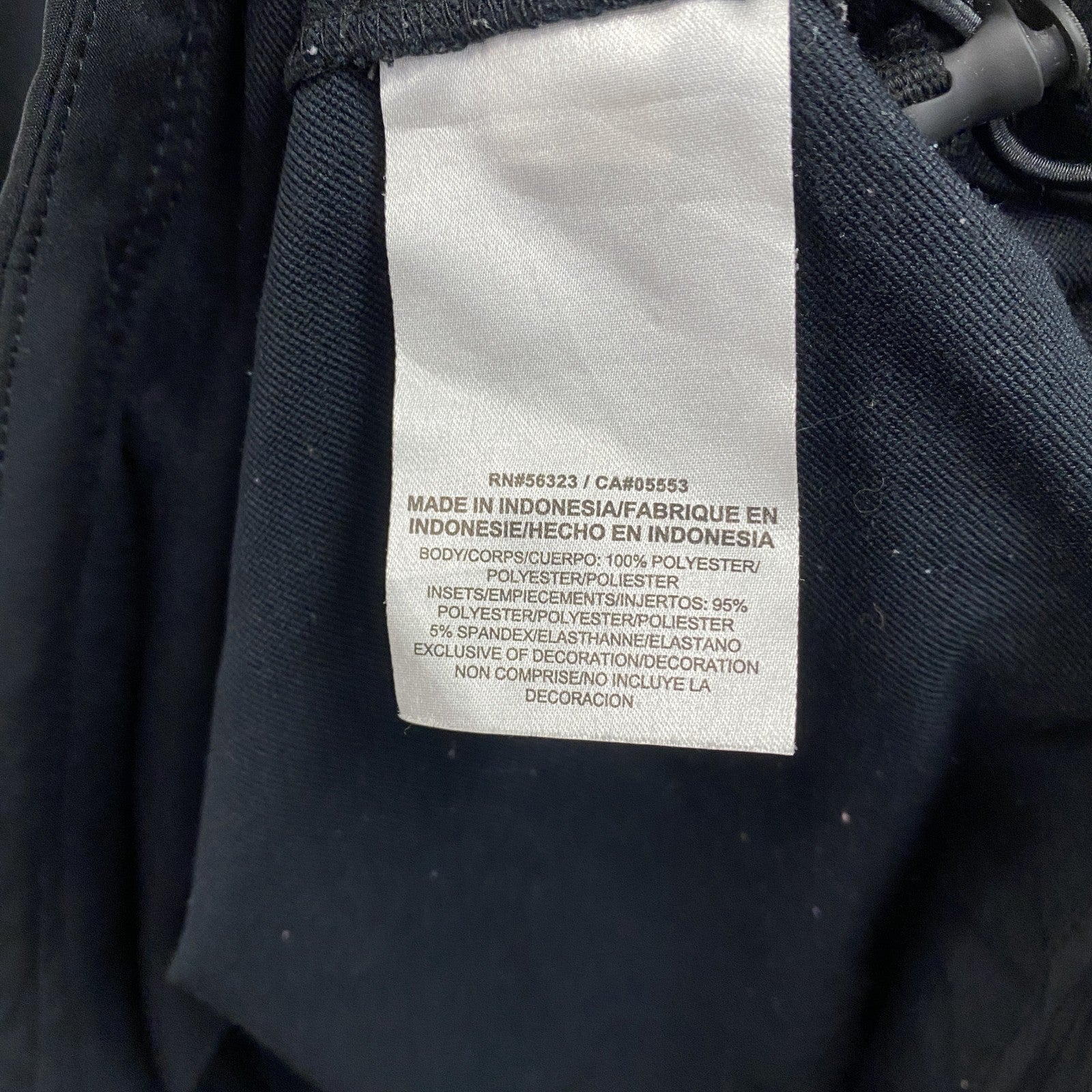 NIKE 　ナイキ　プルオーバージャケット　黒　ブラック　XLサイズ