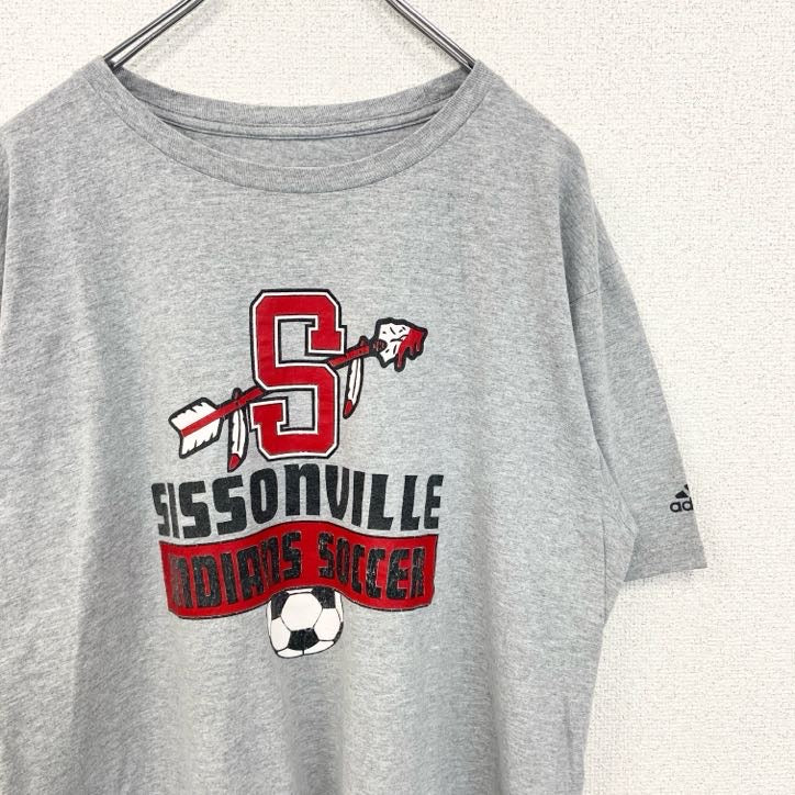 古着 used　adidas アディダス　半袖プリントTシャツ　グレー　シッソンヴィル　インディアンズ サッカー　Lサイズ