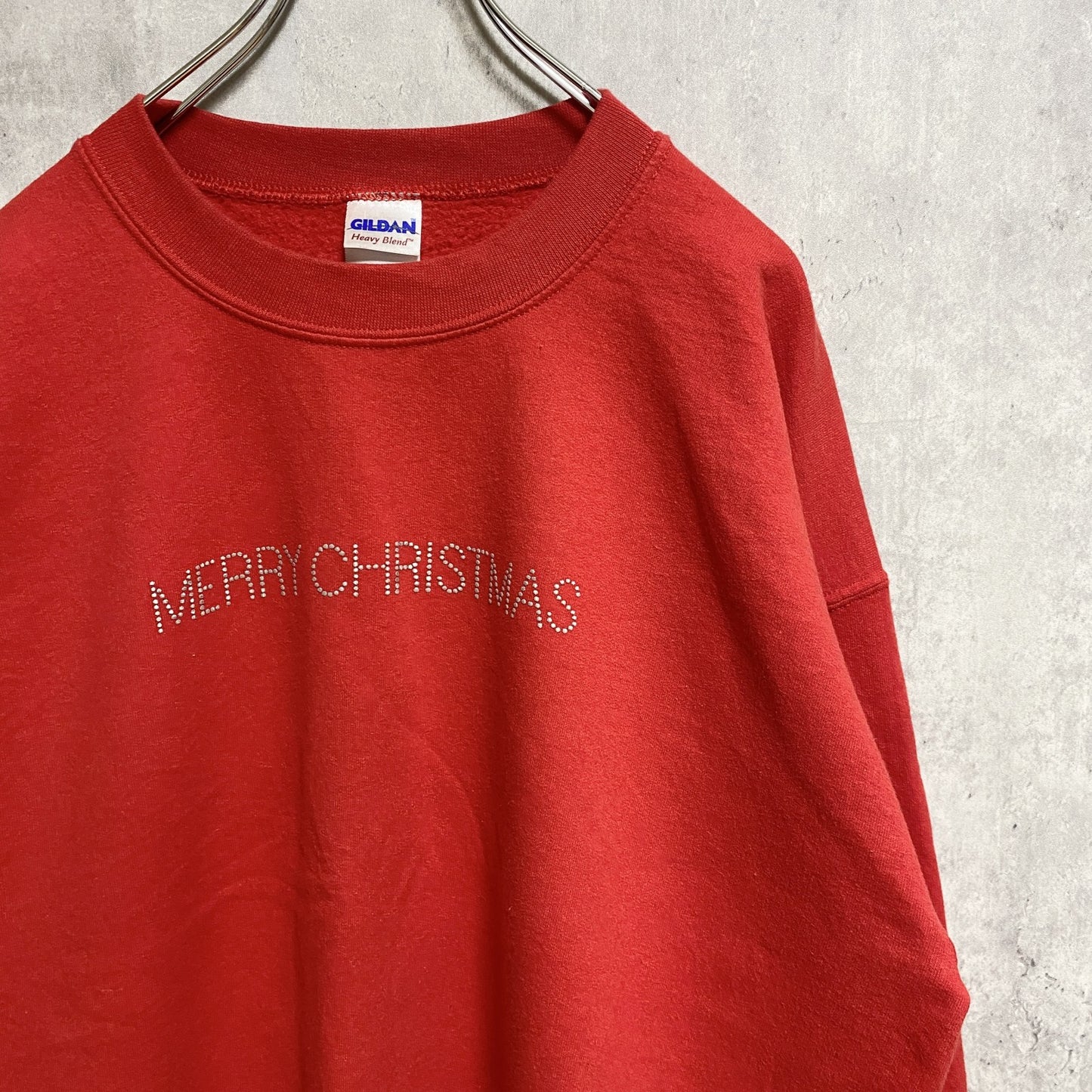 古着 used　GILDAN ギルダン　長袖クルーネックスウェット　トレーナー　メリークリスマス　赤　レッド　秋冬服　Lサイズ