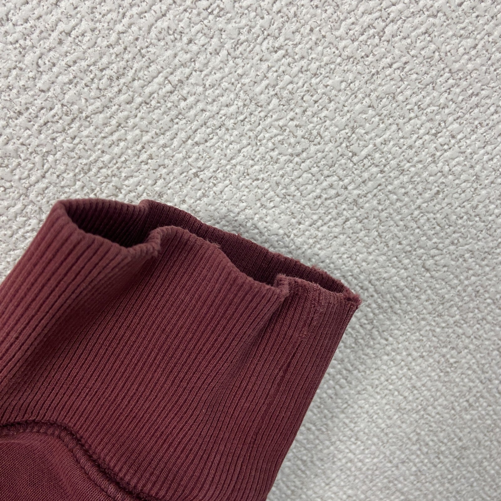 Carhartt　カーハート　スウェット/トレーナー　フェード　前V　ラグランスリーブ　ボルドー　Mサイズ