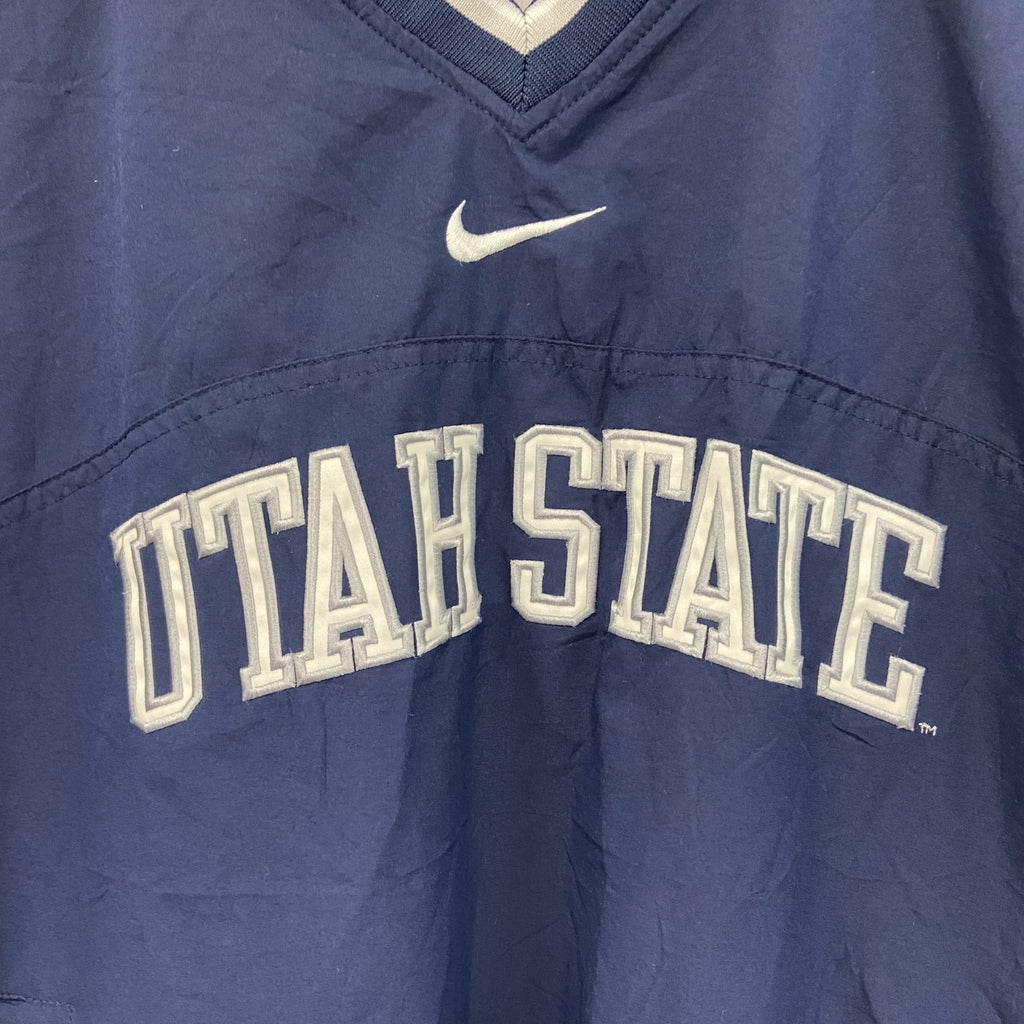 NIKE　ナイキ　プルオーバージャケット　紺　ネイビー　Mサイズ
