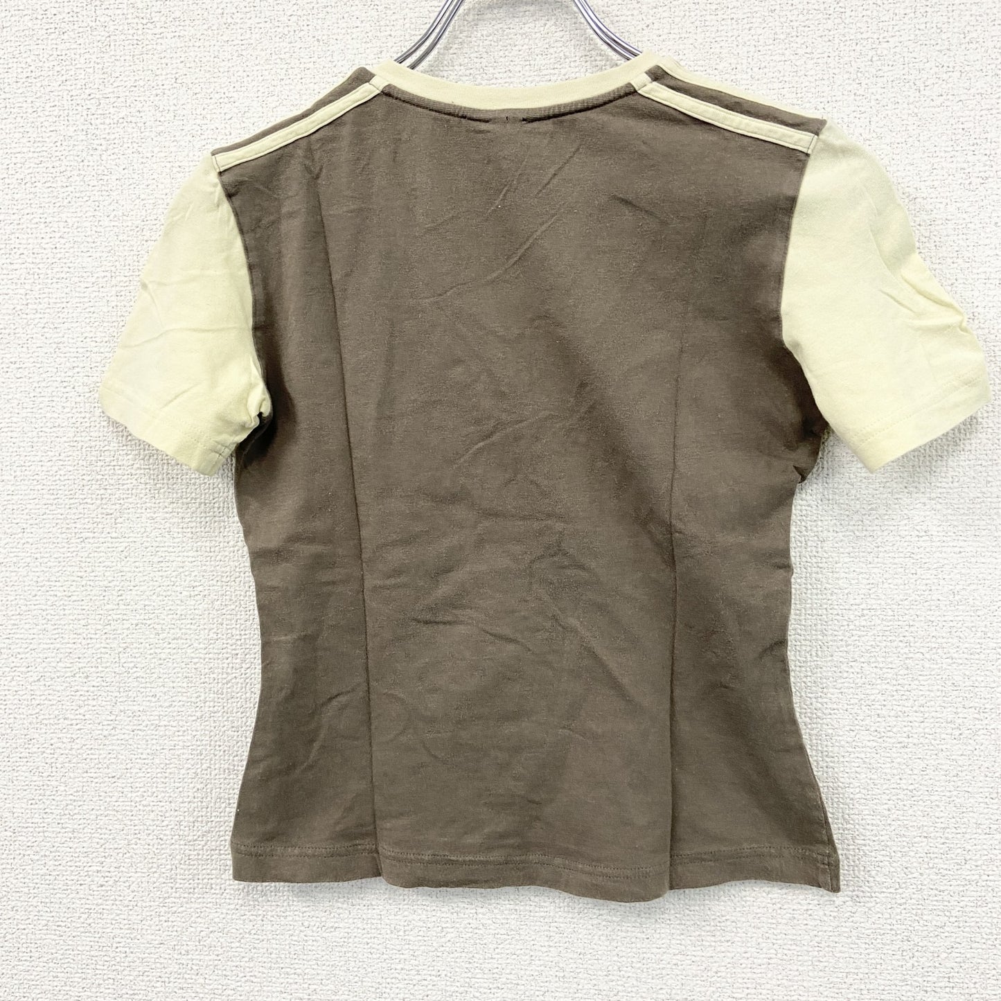 80s～　adidas　アディダス　半袖Ｔシャツ　ピチT　Vネック　トレフォイルロゴ　刺繍ロゴ　y2k　茶色　ブラウン　Mサイズ