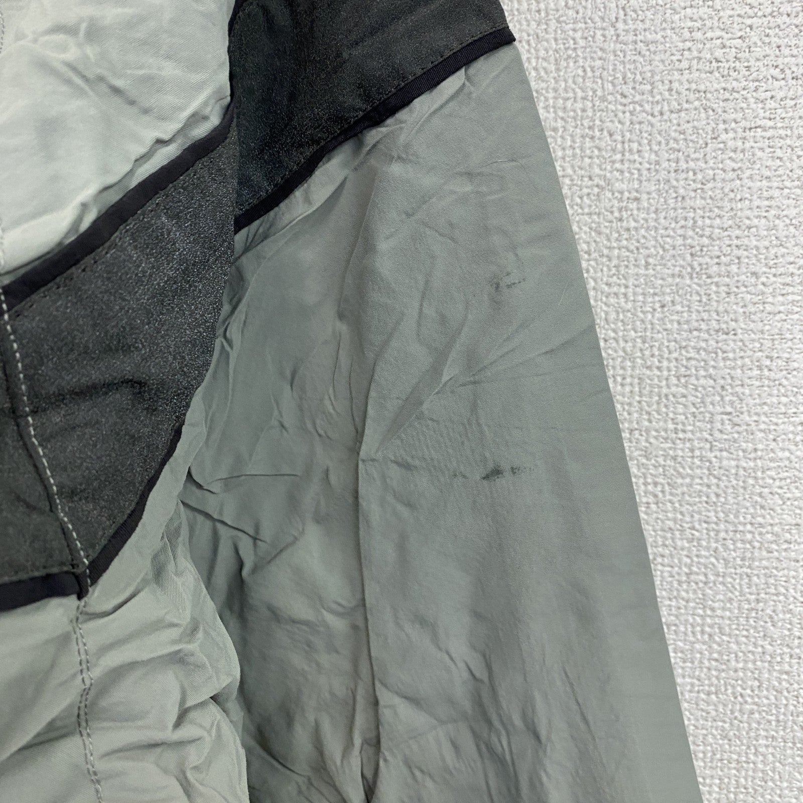 00s　米軍　U.S.ARMY　IPFU　トレーニングジャケット　ナイロンジャケット　ヴィンテージ　灰色　グレー　Lサイズ