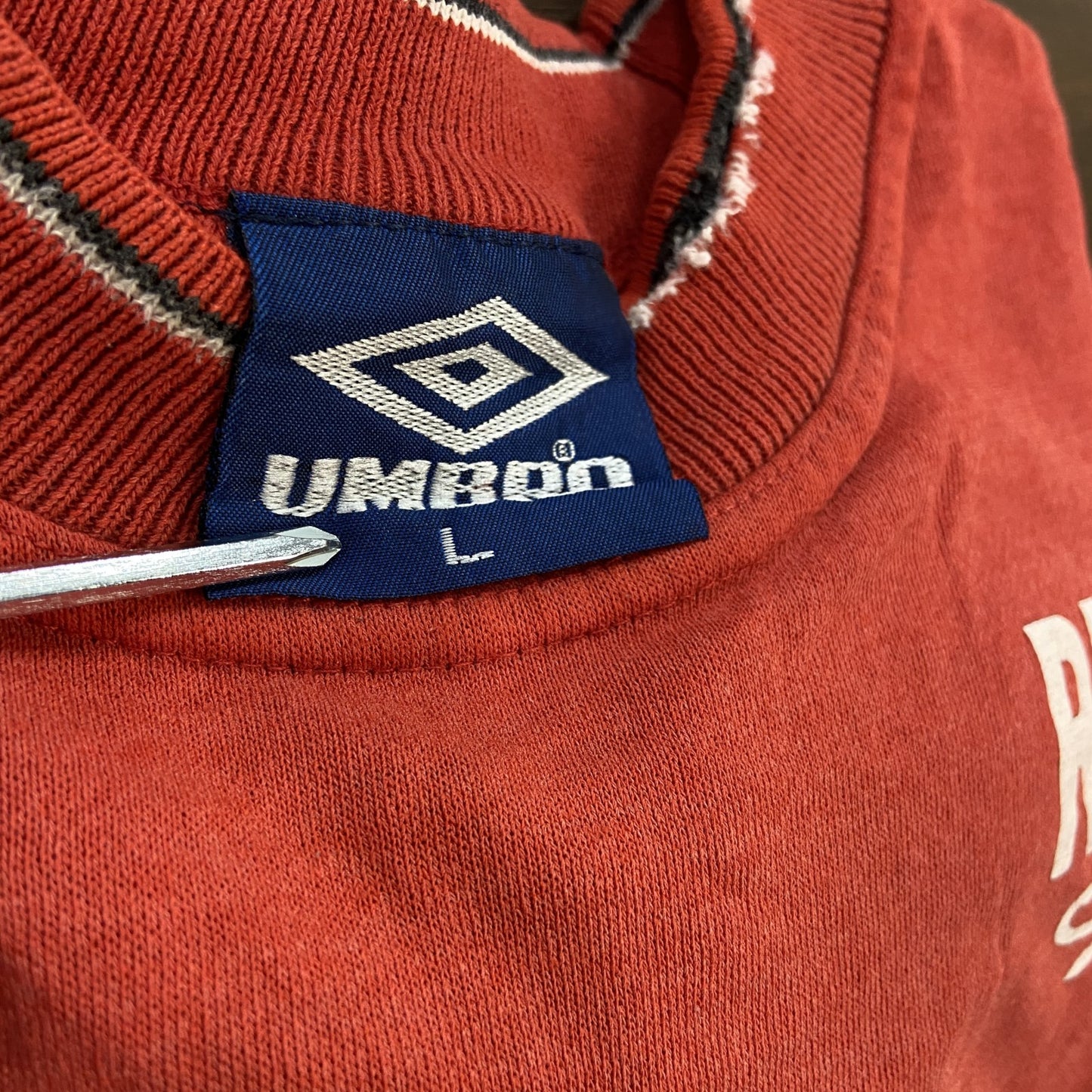 90s　UMBRO　アンブロ　スウェット/トレーナー　フェード　デカロゴ　ヴィンテージ　赤　レッド　Lサイズ