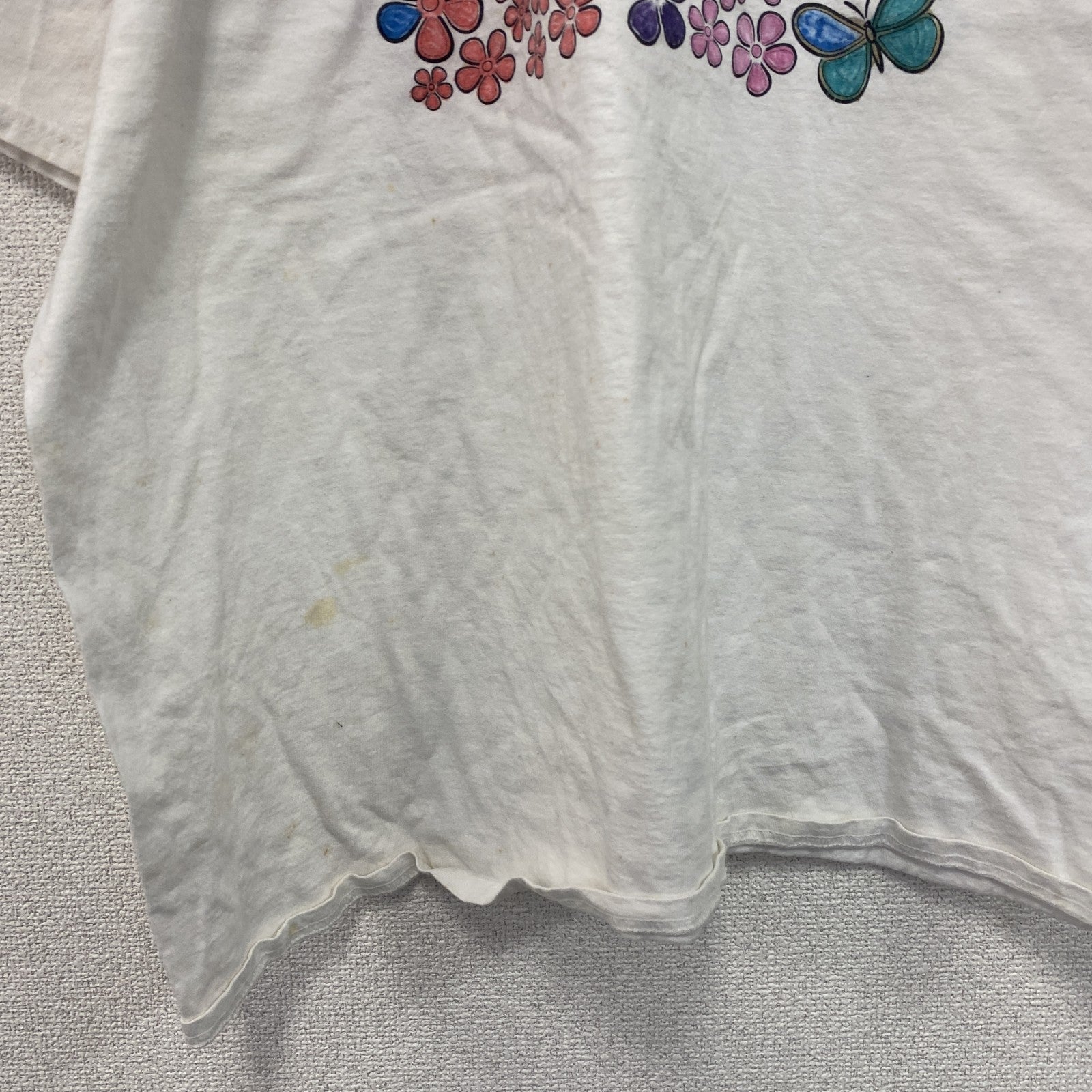 Hanes　ヘインズ　半袖プリントイラストTシャツ　3連プリント　蝶　白　ホワイト　2XLサイズ