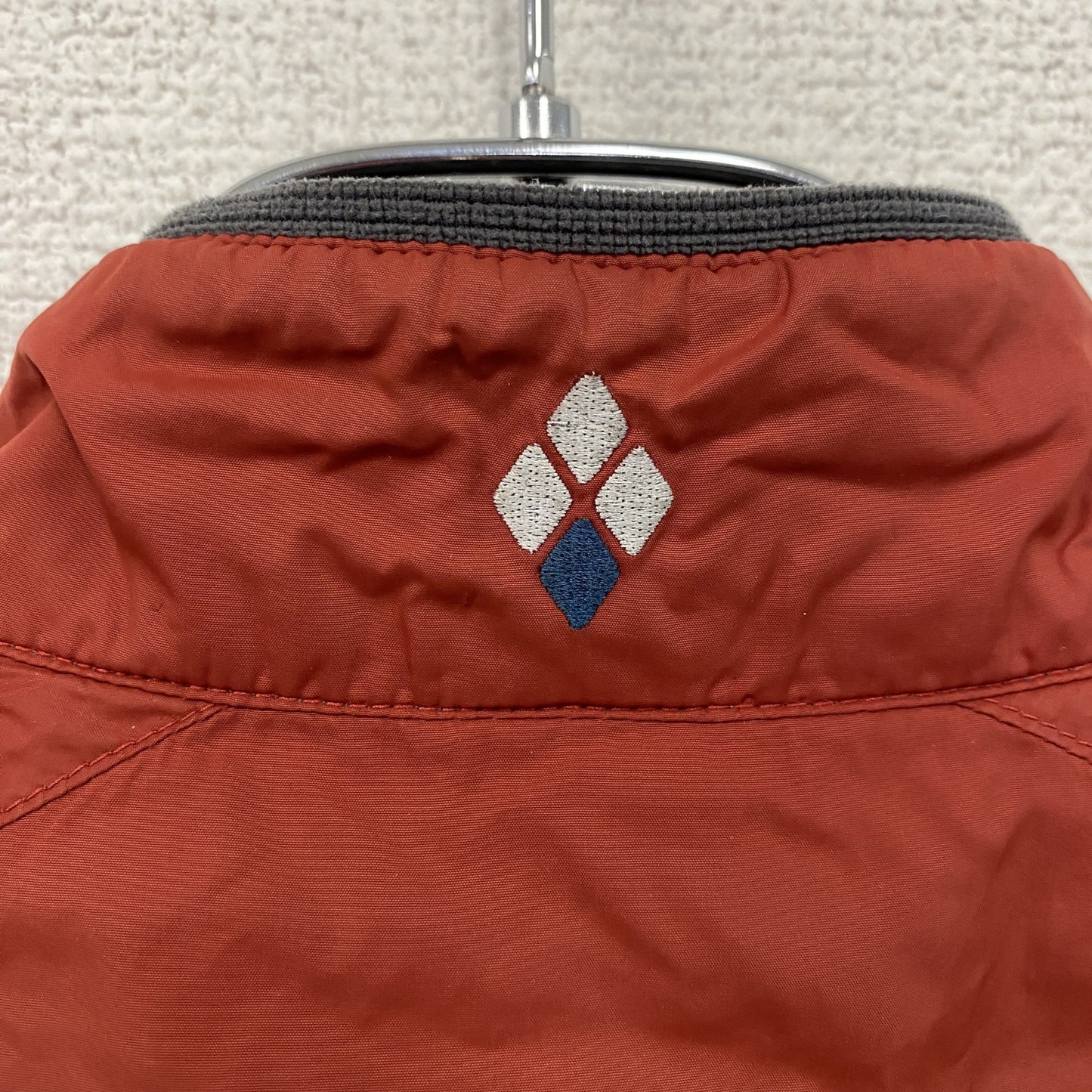 Mont‐bell　モンベル　フルジップナイロンベスト　刺繍ロゴ　ワンポイント　赤　レッド　Mサイズ　