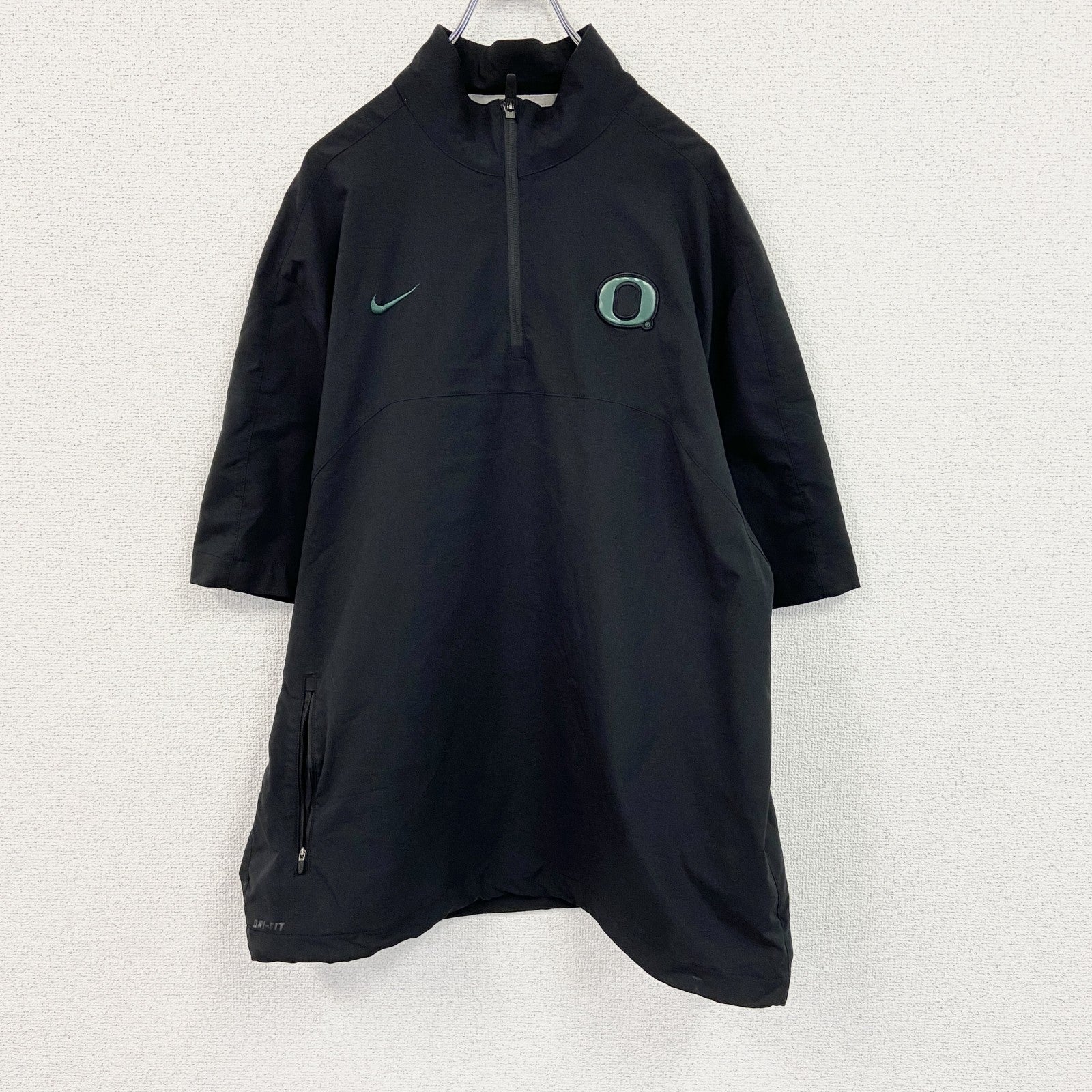 NIKE 　ナイキ　ハーフジップ半袖プルオーバー　黒　ブラック　Lサイズ