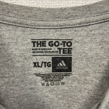 古着 used　adidas アディダス　半袖プリントＴシャツ　クルーネック　灰色　グレー　evolve　XLサイズ