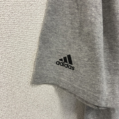 古着 used　adidas アディダス　半袖プリントＴシャツ　クルーネック　灰色　グレー　evolve　XLサイズ