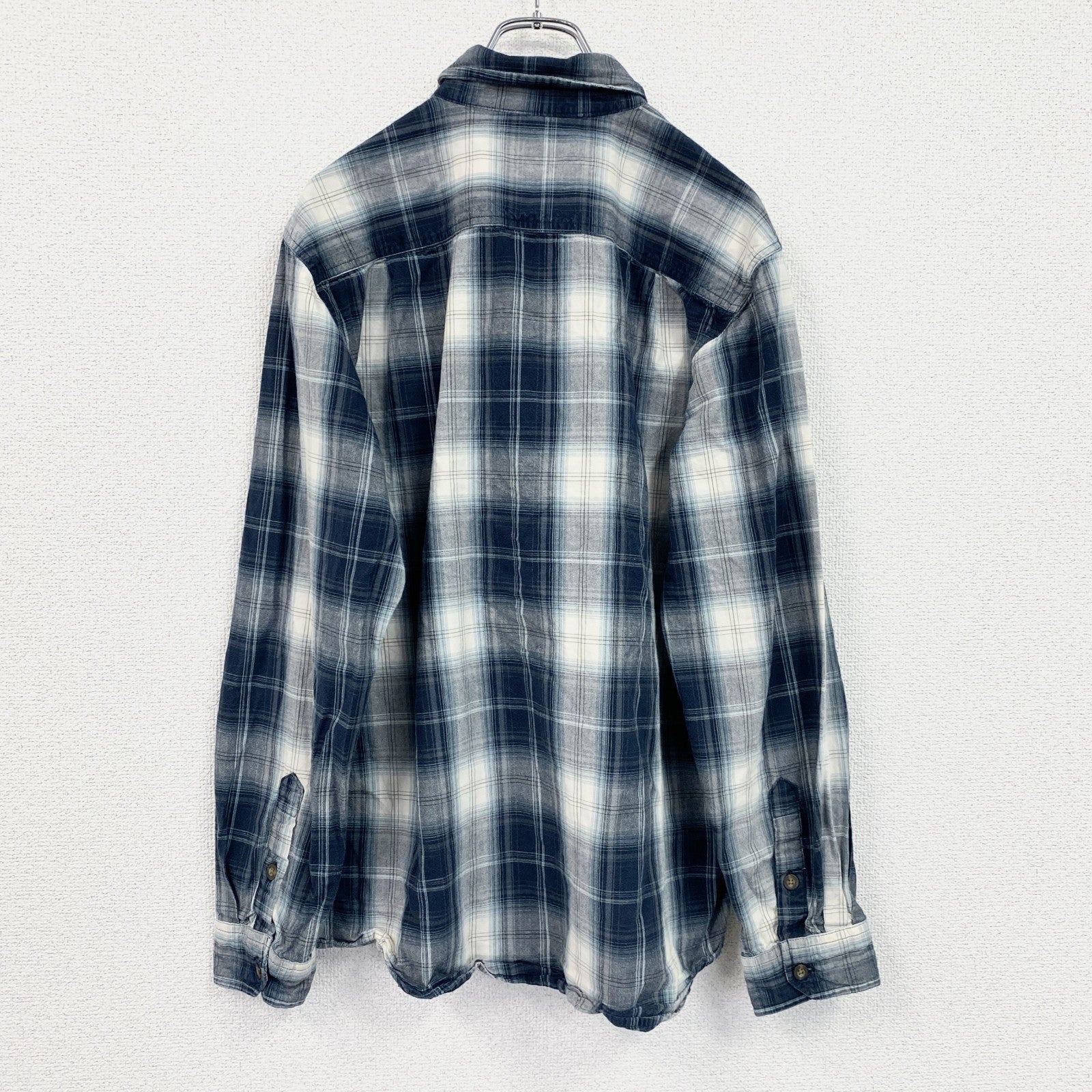 Carhartt　カーハート　長袖ボタンダウンシャツ　オンブレチェック　紺　ネイビー　Mサイズ