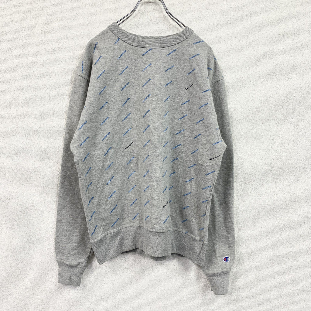 Champion　チャンピオン　スウェット/トレーナー　モノグラム　刺繍ロゴ　クルーネック　現行　総柄　灰色　グレー　Ｍサイズ