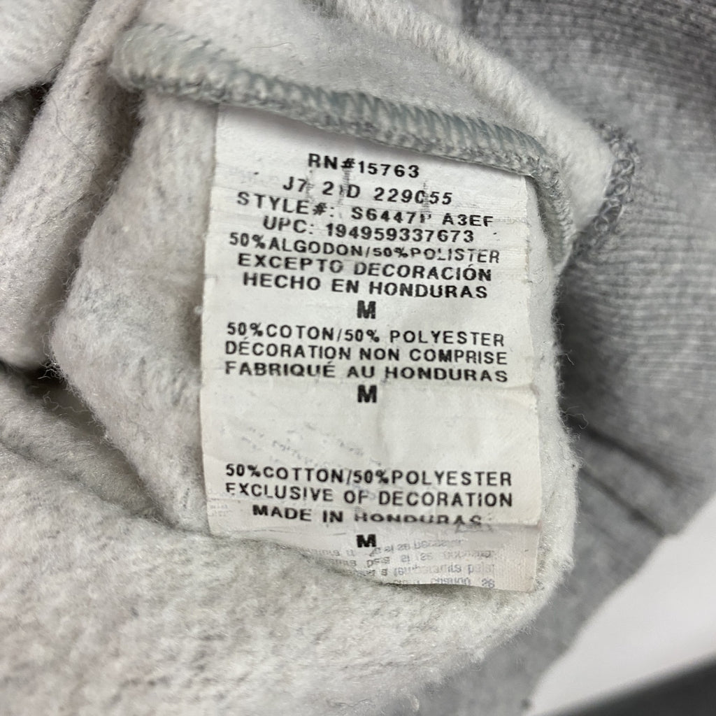 Champion　チャンピオン　スウェット/トレーナー　モノグラム　刺繍ロゴ　クルーネック　現行　総柄　灰色　グレー　Ｍサイズ