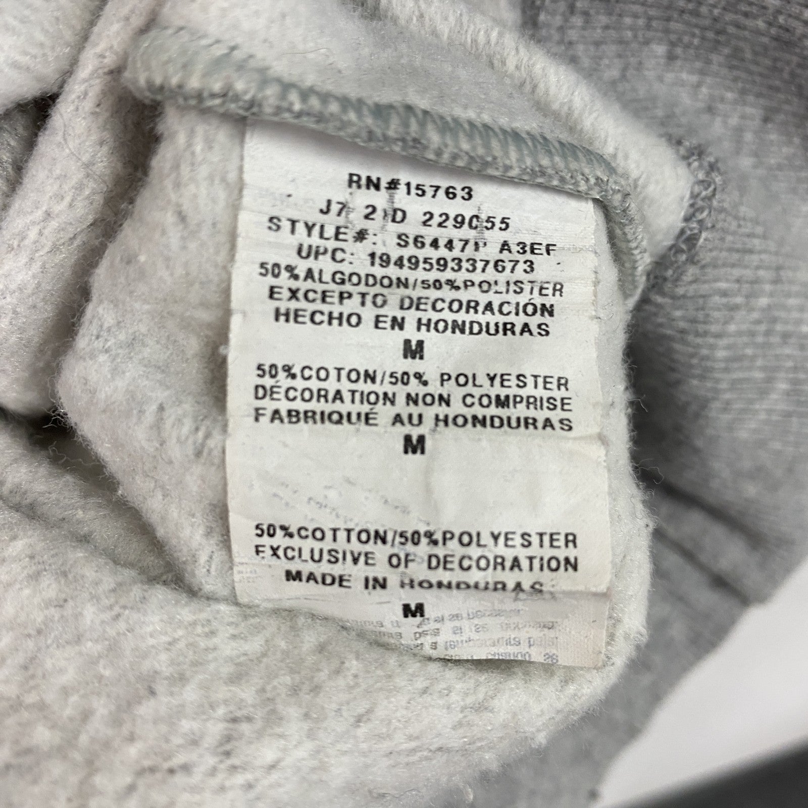 Champion　チャンピオン　スウェット/トレーナー　モノグラム　刺繍ロゴ　クルーネック　現行　総柄　灰色　グレー　Ｍサイズ