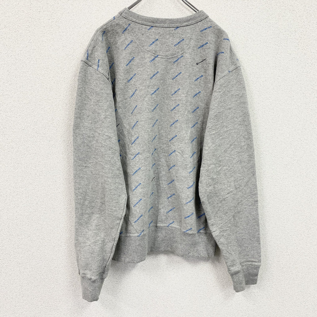 Champion　チャンピオン　スウェット/トレーナー　モノグラム　刺繍ロゴ　クルーネック　現行　総柄　灰色　グレー　Ｍサイズ