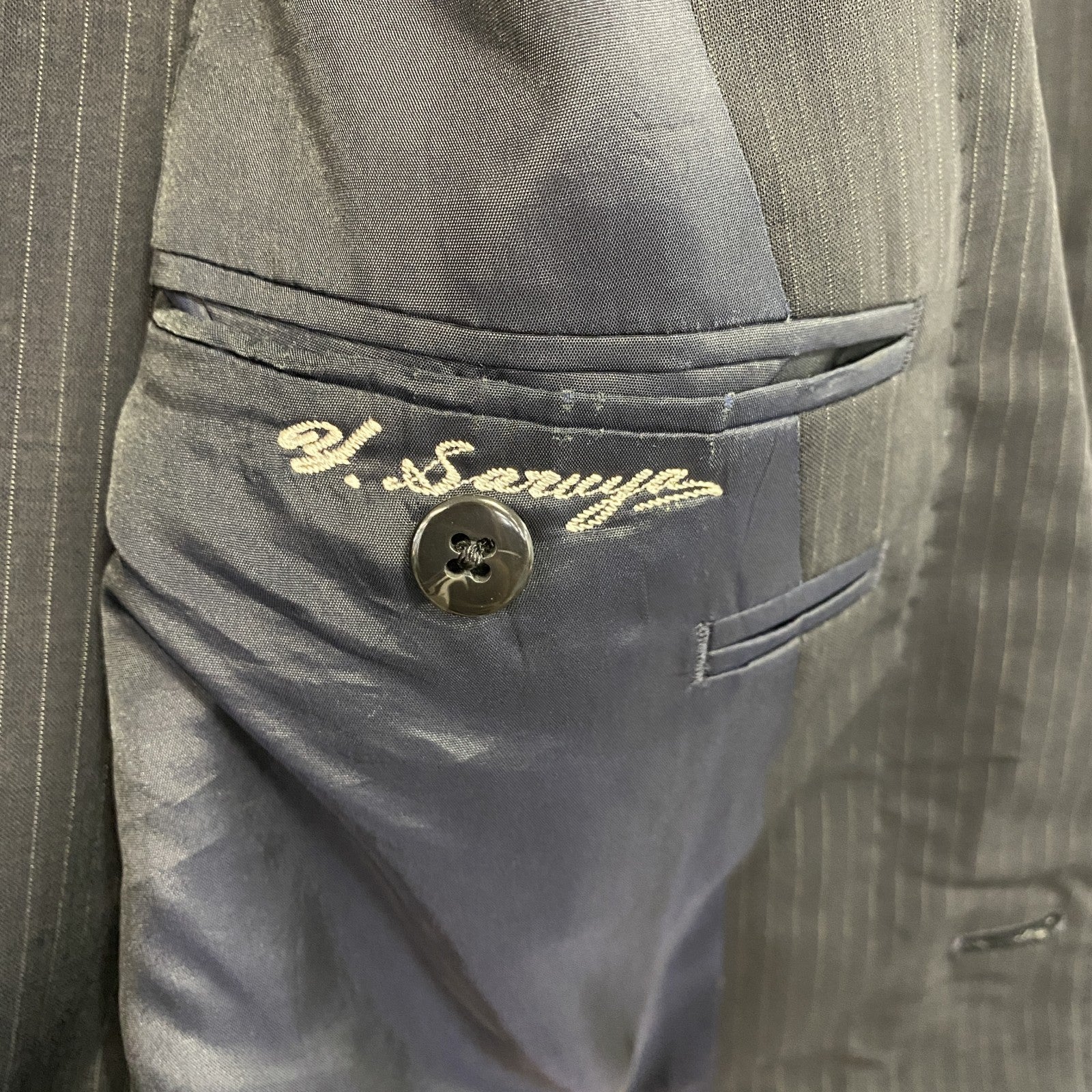Aquascutum　アクアスキュータム　セットアップ　スーツ　ストライプ　黒　ブラック　94A6サイズ