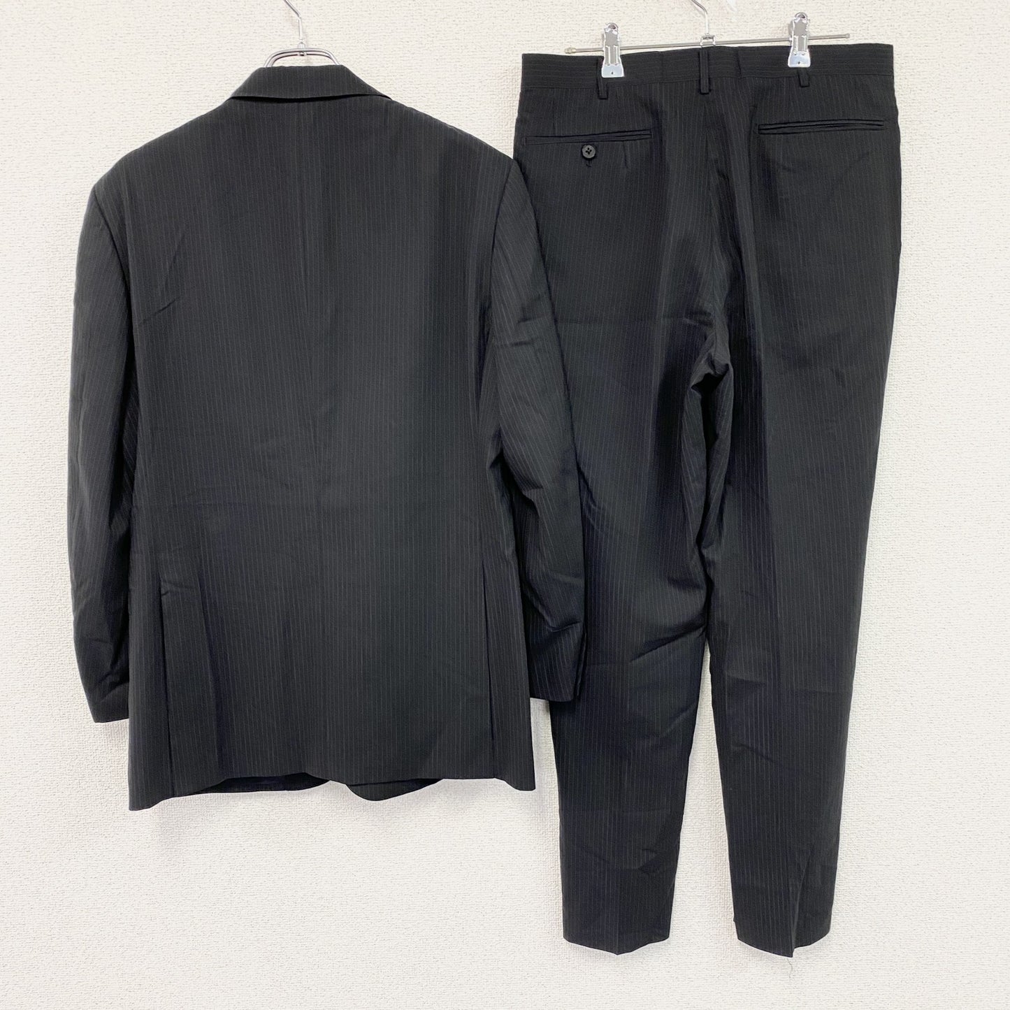 Aquascutum　アクアスキュータム　セットアップ　スーツ　ストライプ　黒　ブラック　94A6サイズ