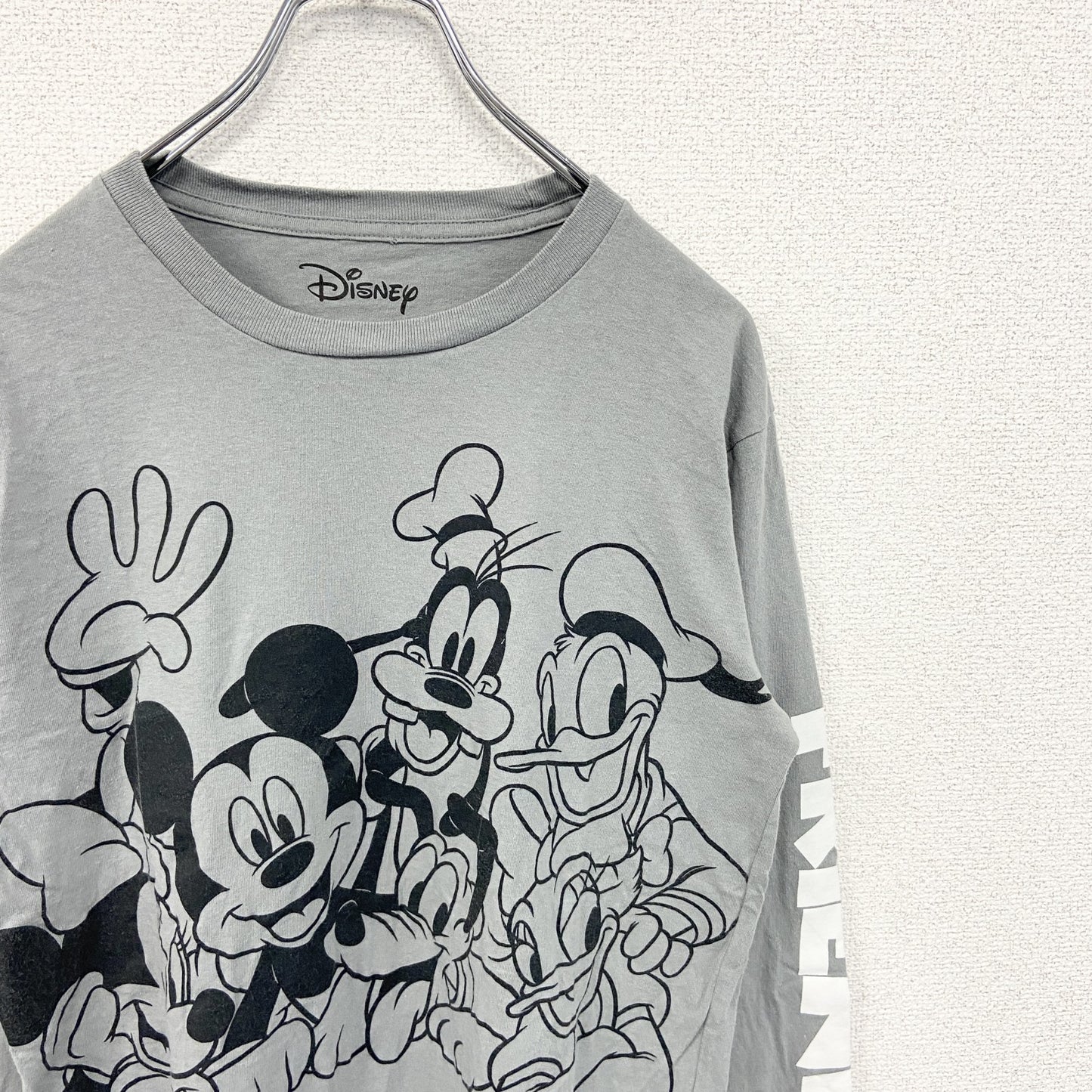 古着 used　Disney ディズニー　長袖ビックプリントTシャツ　ミッキー＆フレンズ　灰色　グレー　Mサイズ