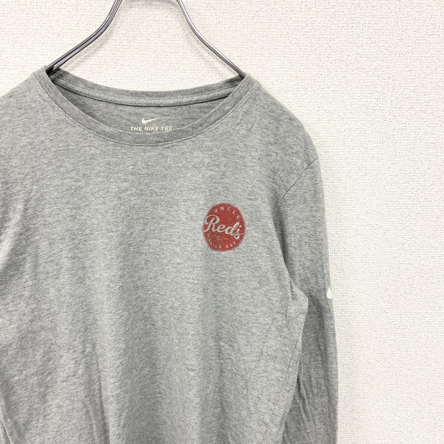 古着 used　NIKE ナイキ　長袖ワンポイントプリントTシャツ　クルーネック　グレー　灰色　Sサイズ