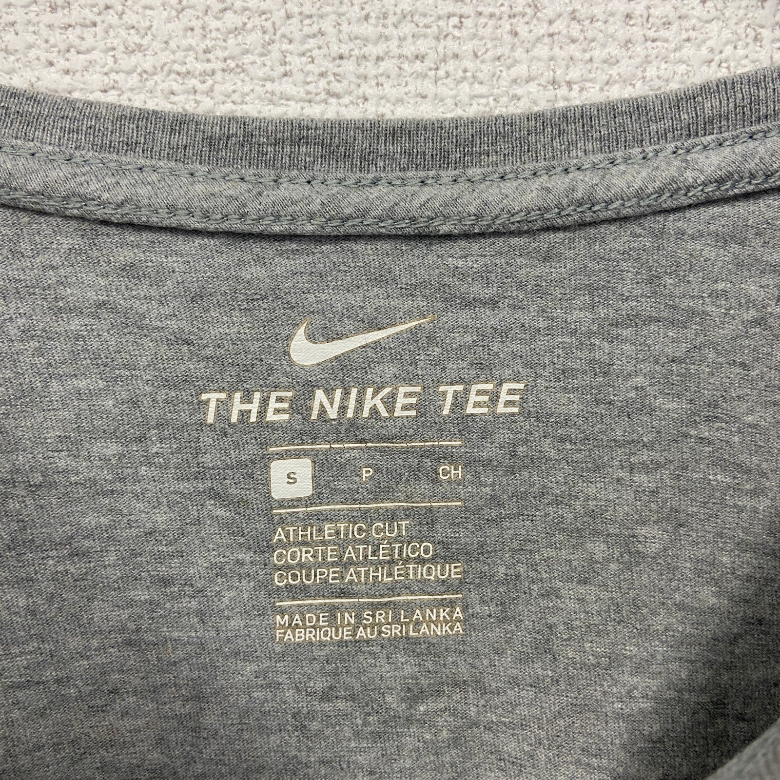 古着 used　NIKE ナイキ　長袖ワンポイントプリントTシャツ　クルーネック　グレー　灰色　Sサイズ