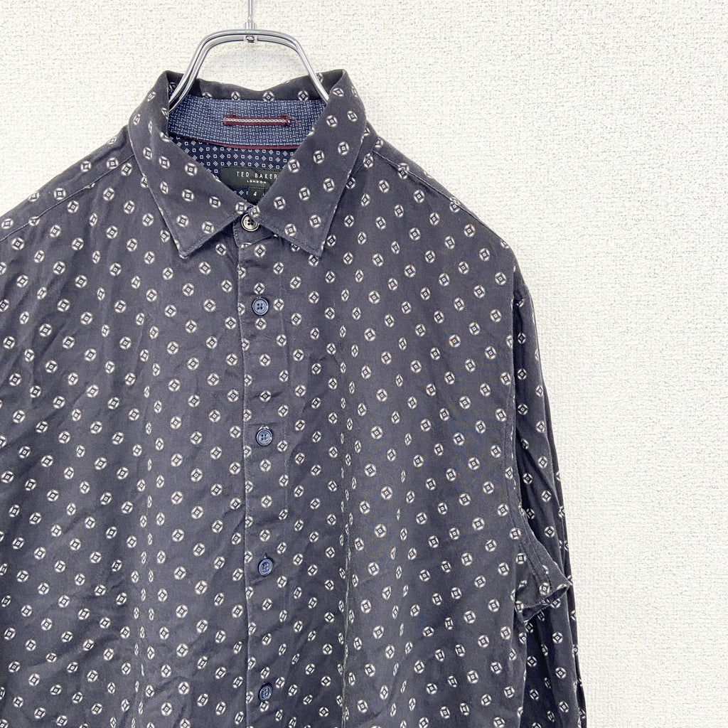 古着 used　TED BAKER LONDON　長袖総柄シャツ　和柄風　レトロデザイン　ノームコア　ビッグシルエット　ネイビー