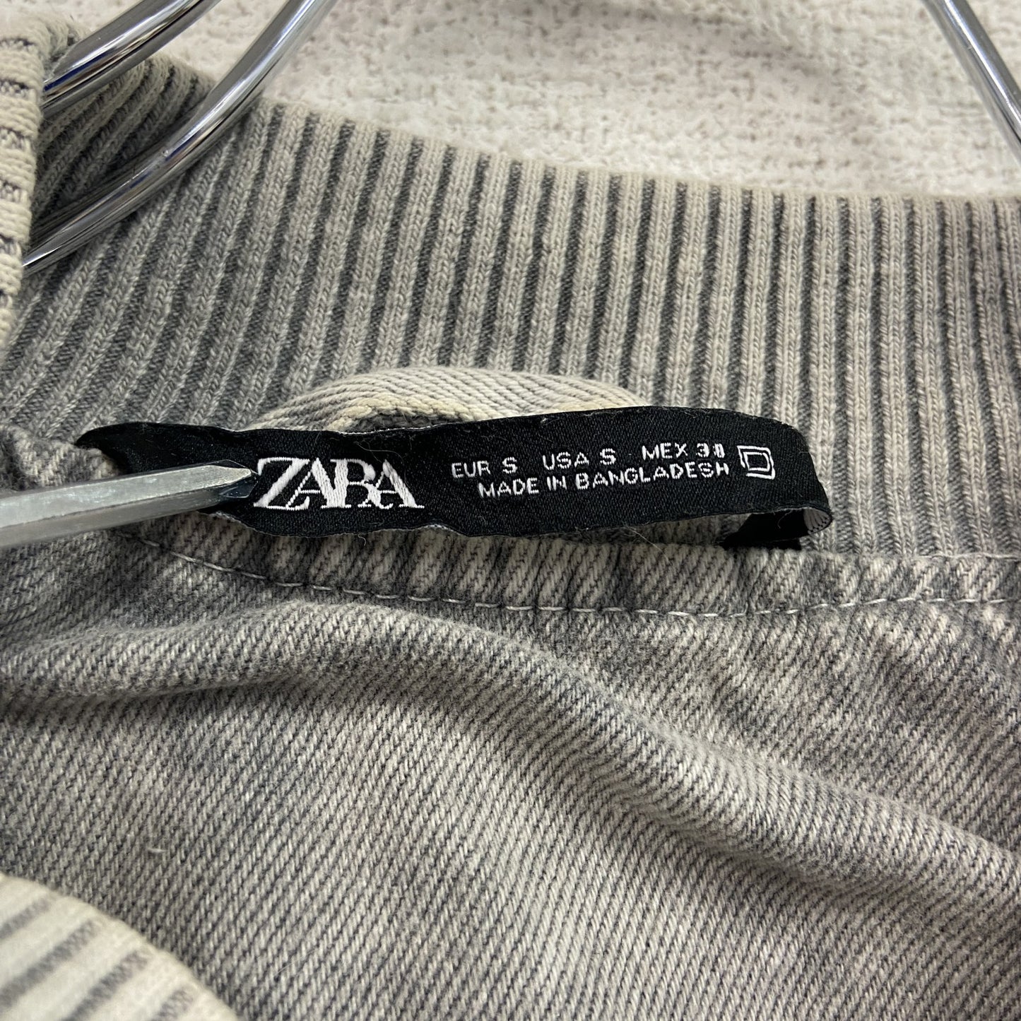 ZARA　ザラ　コットンボンバージャケット　ライトグレー　Sサイズ