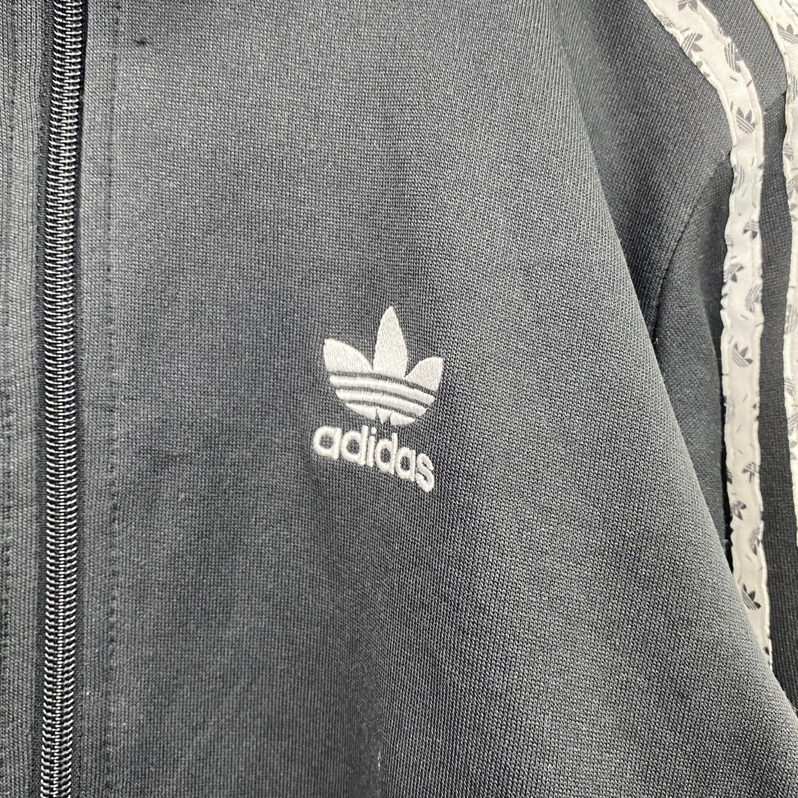 adidas　アディダス　フルジップジャージ　スウェットパーカー/フーディー　黒　ブラック　38サイズ