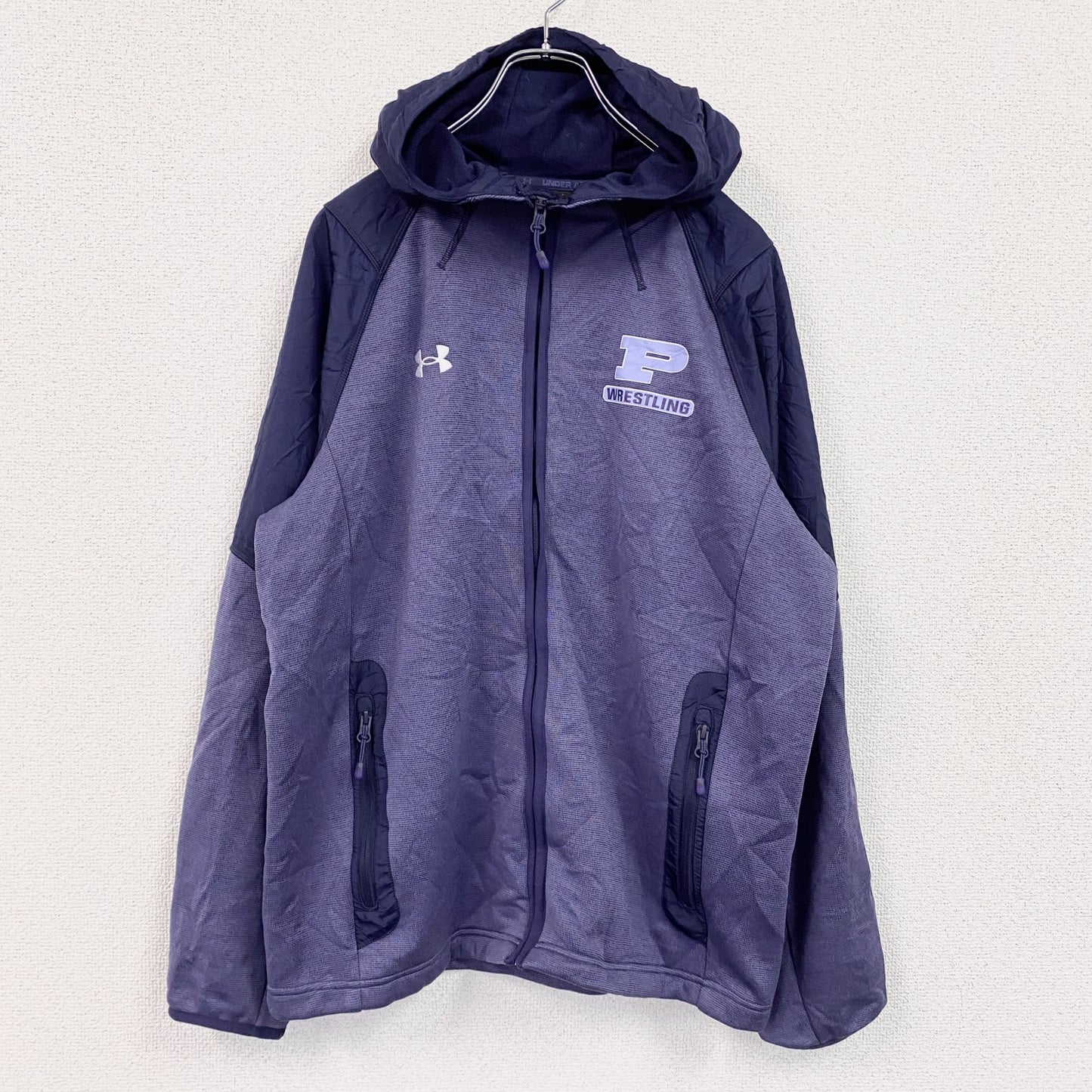 UNDER ARMOUR　アンダーアーマー　スウェットパーカー/フーディー　紺　ネイビー　Lサイズ