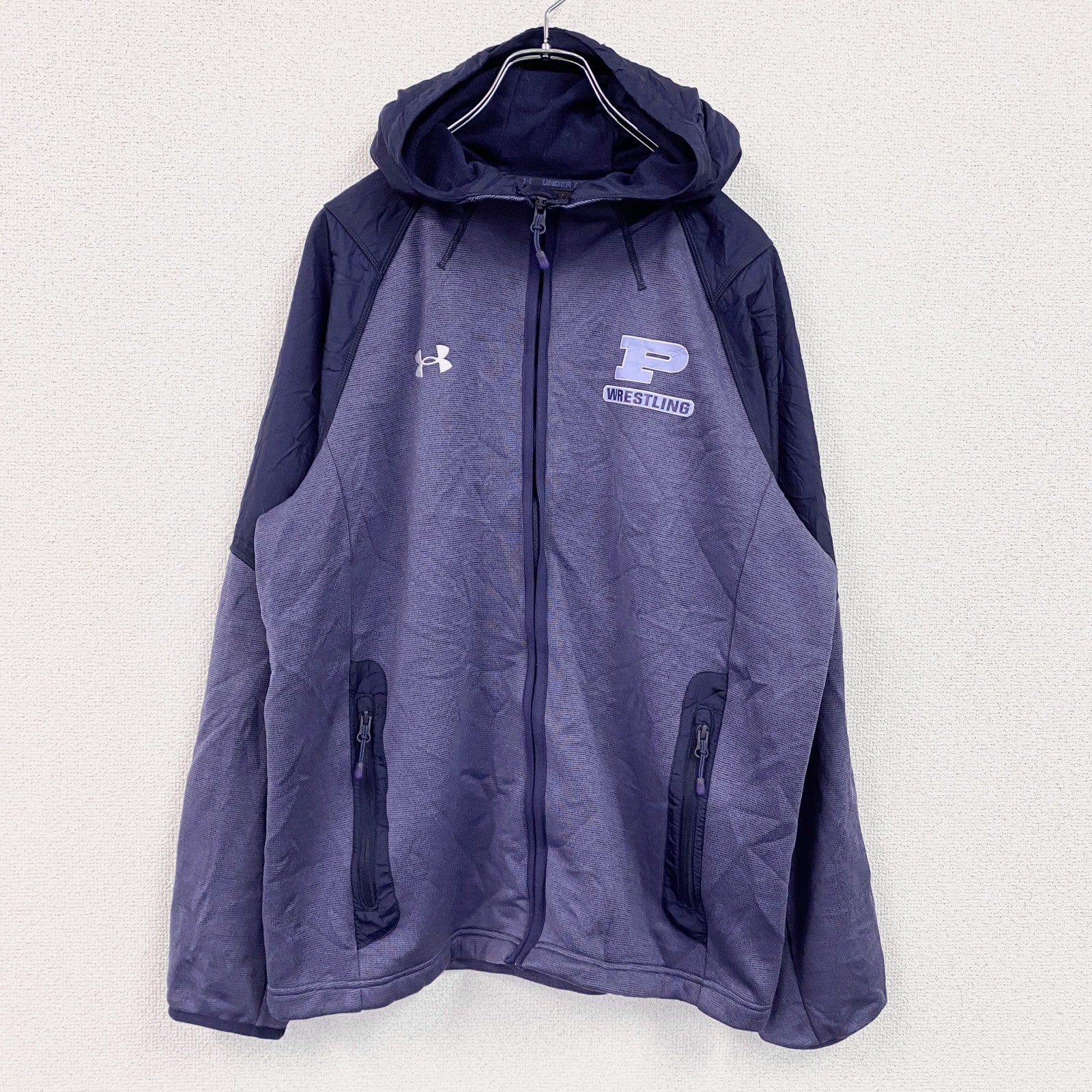 UNDER ARMOUR　アンダーアーマー　スウェットパーカー/フーディー　紺　ネイビー　Lサイズ