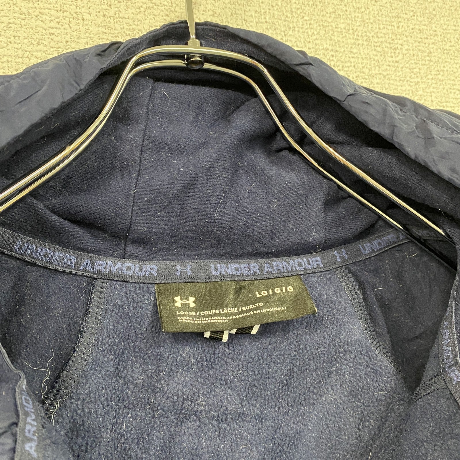 UNDER ARMOUR　アンダーアーマー　スウェットパーカー/フーディー　紺　ネイビー　Lサイズ