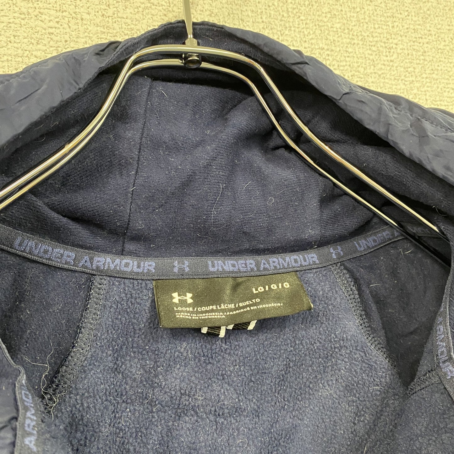 UNDER ARMOUR　アンダーアーマー　スウェットパーカー/フーディー　紺　ネイビー　Lサイズ