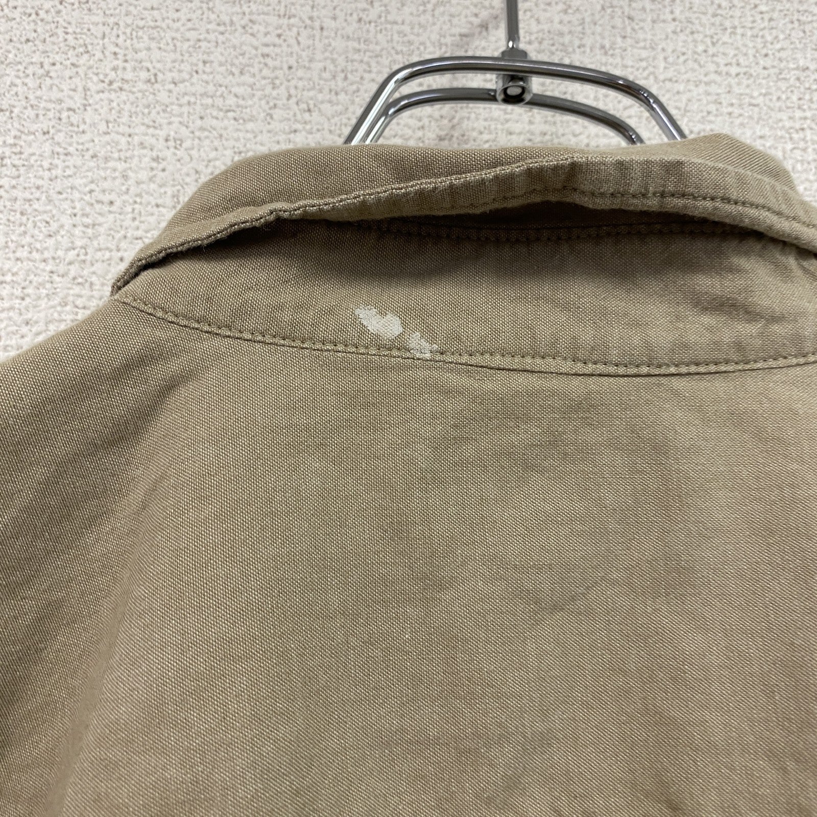 Carhartt　カーハート　長袖ワークシャツ　ボタンダウンシャツ　ダブルポケットシャツ　ベージュ　Mサイズ