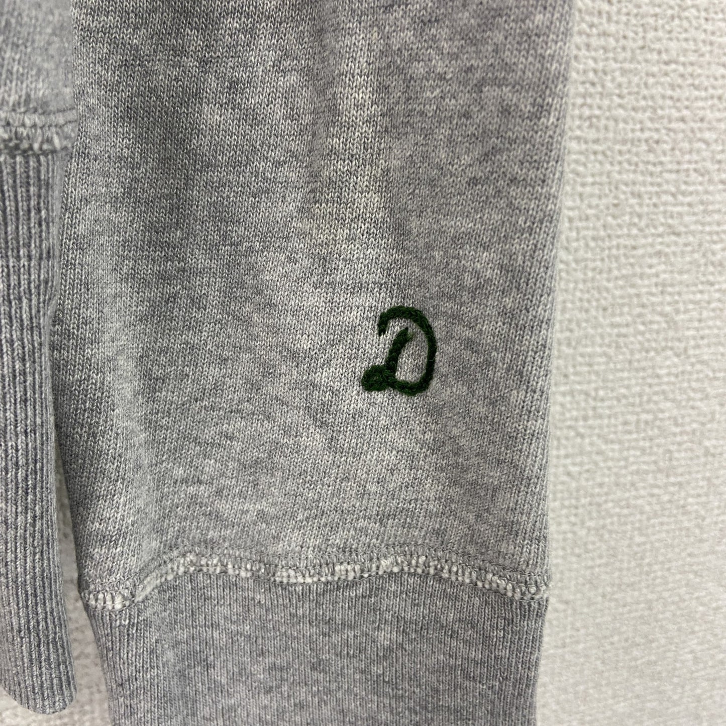 DORESSTERIOR　ドレステリア　スウェットパーカー/フーディー　ラグランスリーブ　刺繍ロゴ　灰色　グレー　2サイズ