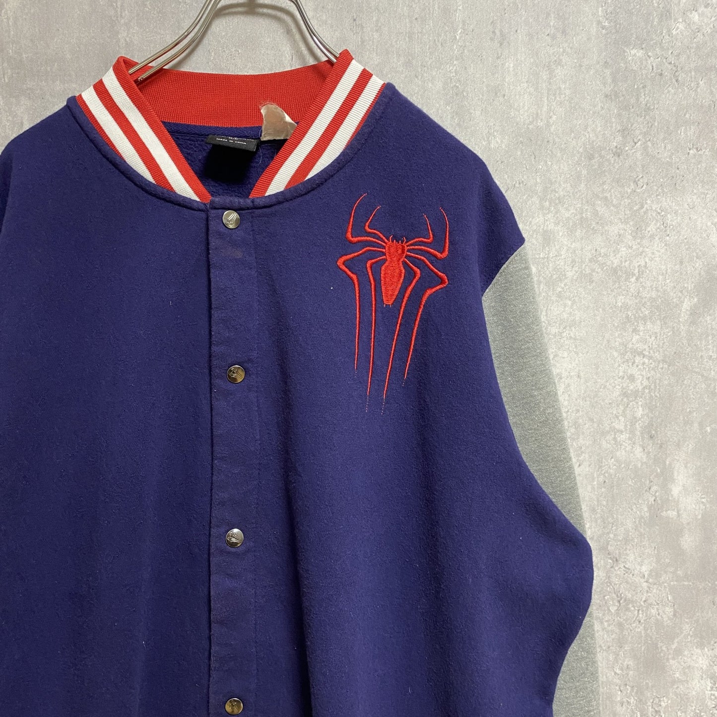 古着 used　MARVEL マーベル　Spiderman　スパイダーマン　長袖スタジャン　ワンポイント刺繍　ネイビー