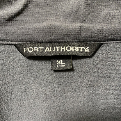 古着 used　PORT AUTHORITY　長袖フルジップブルゾン　ワンポイントワッペン　グレー　XLサイズ