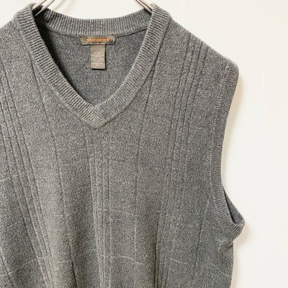 古着 used　DOCKERS ドッカーズ　Vネックニットベスト　レトロデザイン　ノームコア　チャコールグレー　Mサイズ