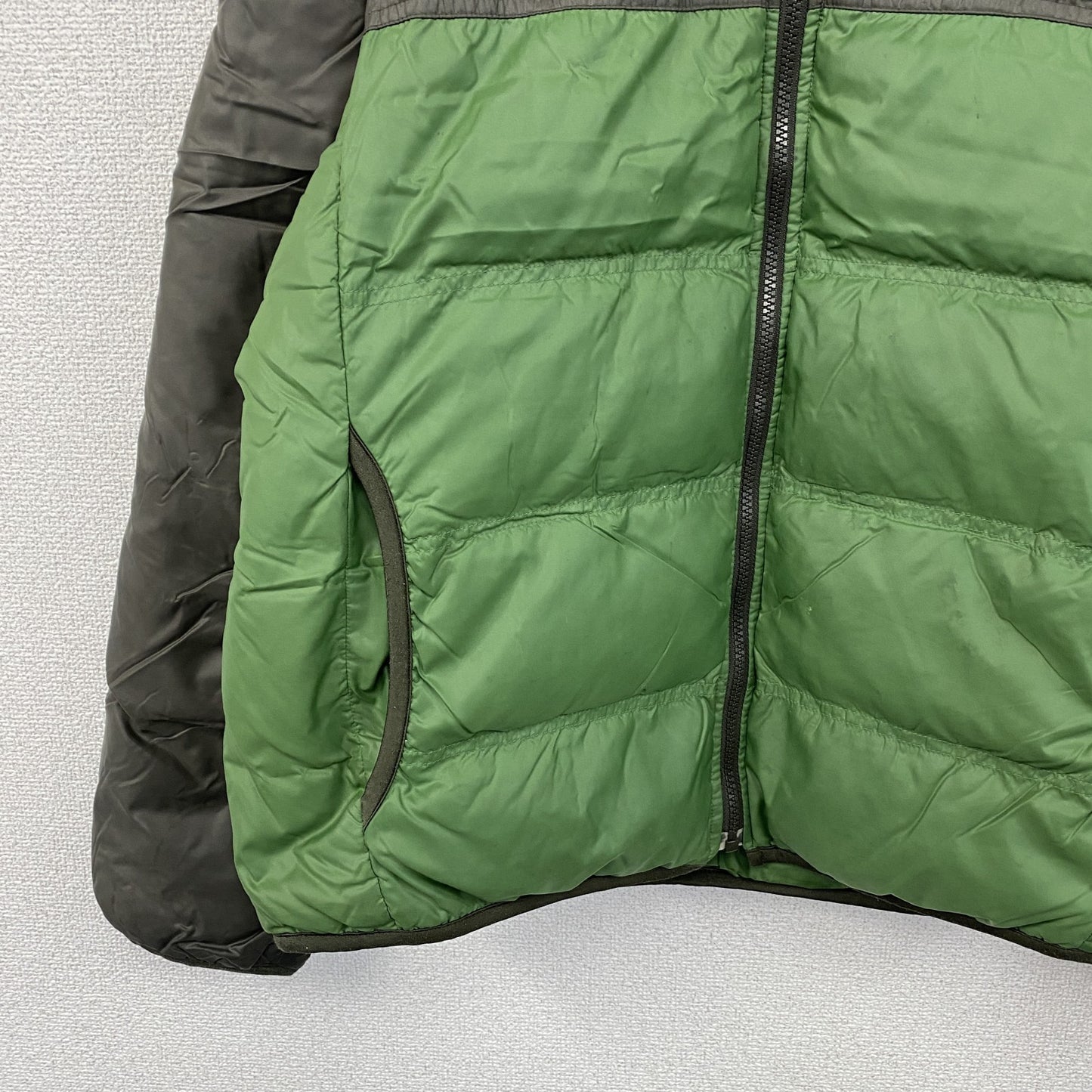 UNIQLO　ユニクロ　ダウンジャケット　ダウン90%　緑　グリーン　灰色　グレー　XLサイズ