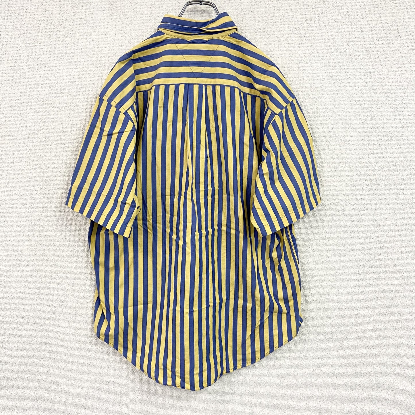 TOMMY HILFIGER　トミーヒルフィガー　半袖ボタンダウンシャツ　刺繍ロゴ　ストライプ柄　黄色　イエロー　ブルー　Mサイズ