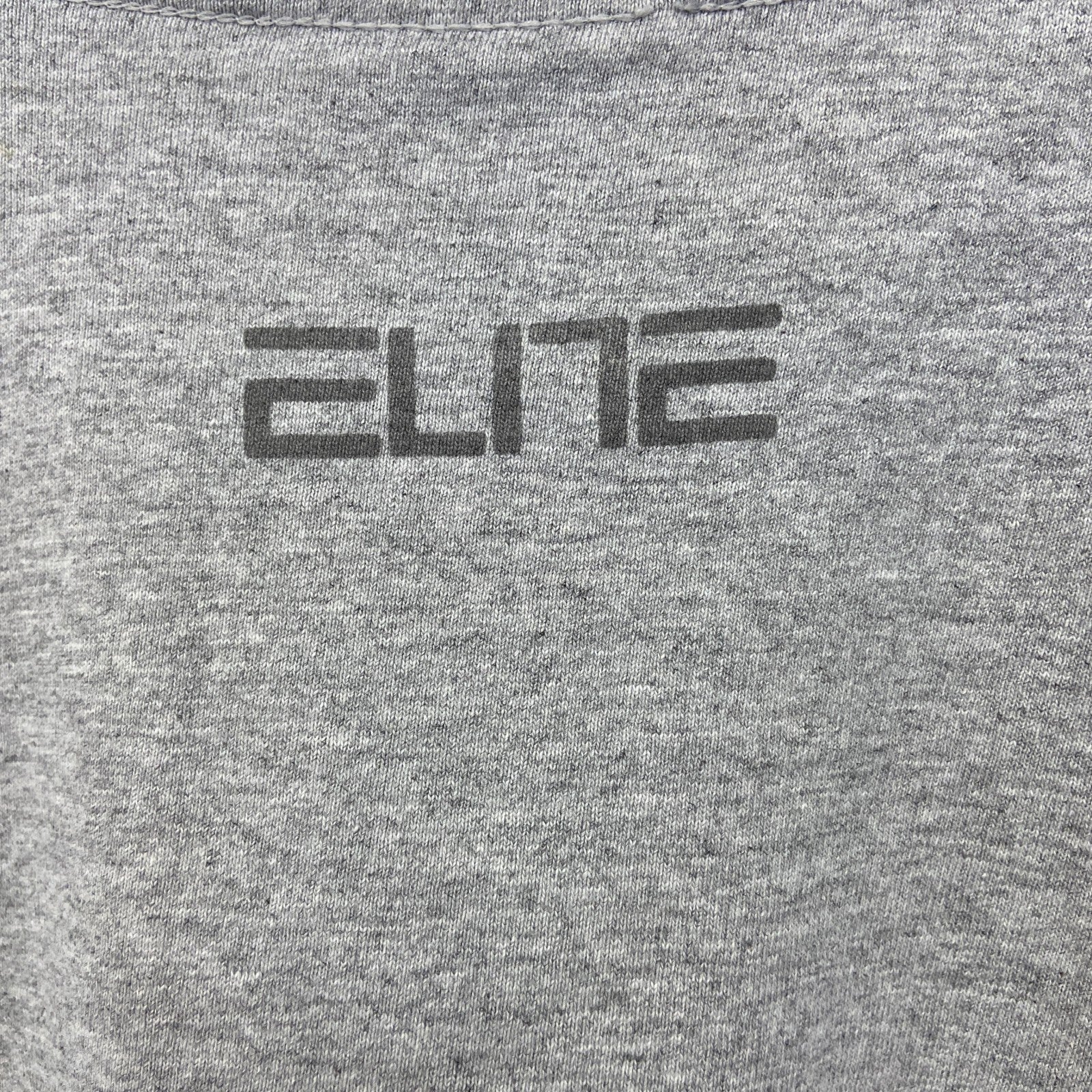 古着　used　NIKE　ナイキ　半袖カレッジプリントTシャツ　コネチカット大学　バスケ　グレー　スウッシュロゴ　Sサイズ