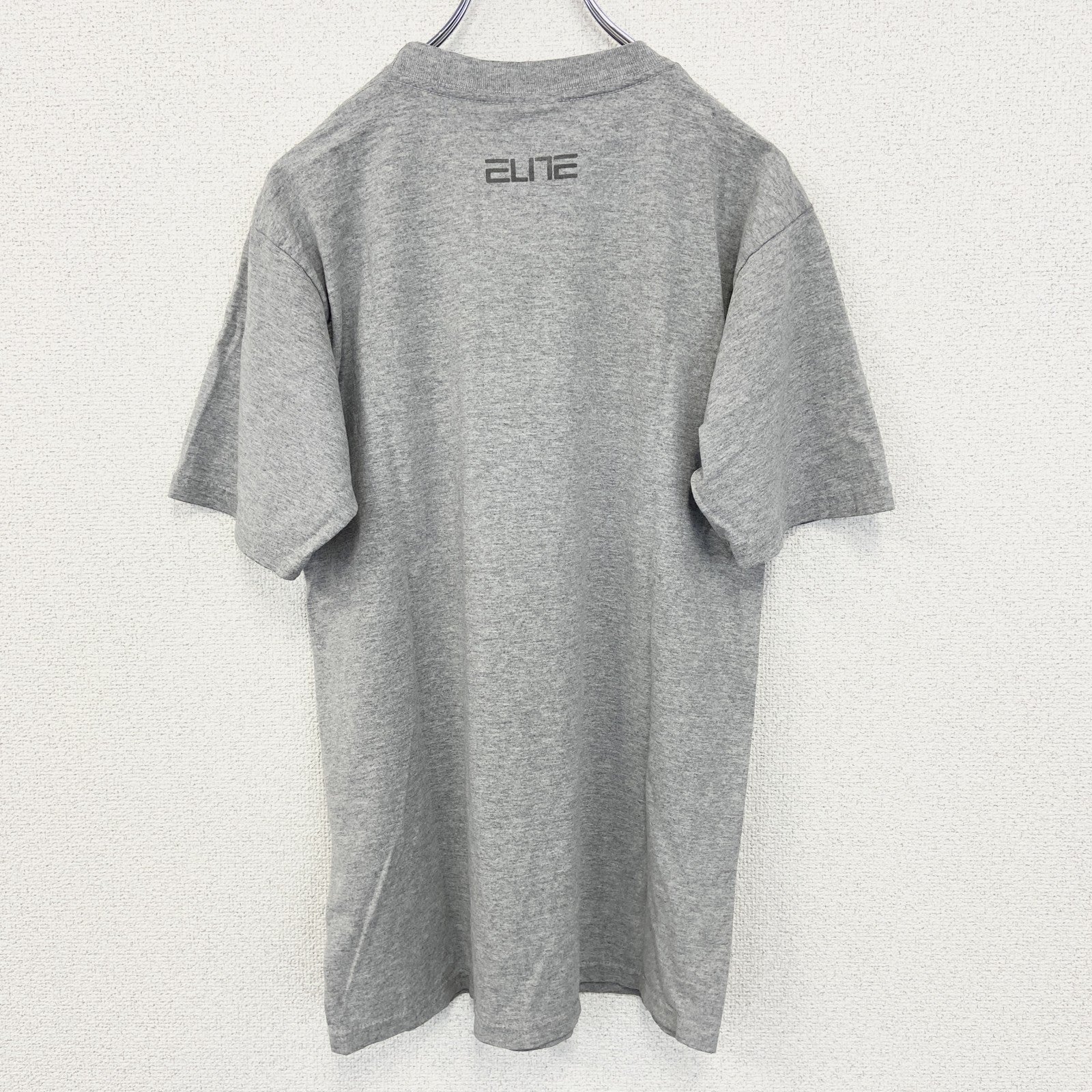 古着　used　NIKE　ナイキ　半袖カレッジプリントTシャツ　コネチカット大学　バスケ　グレー　スウッシュロゴ　Sサイズ
