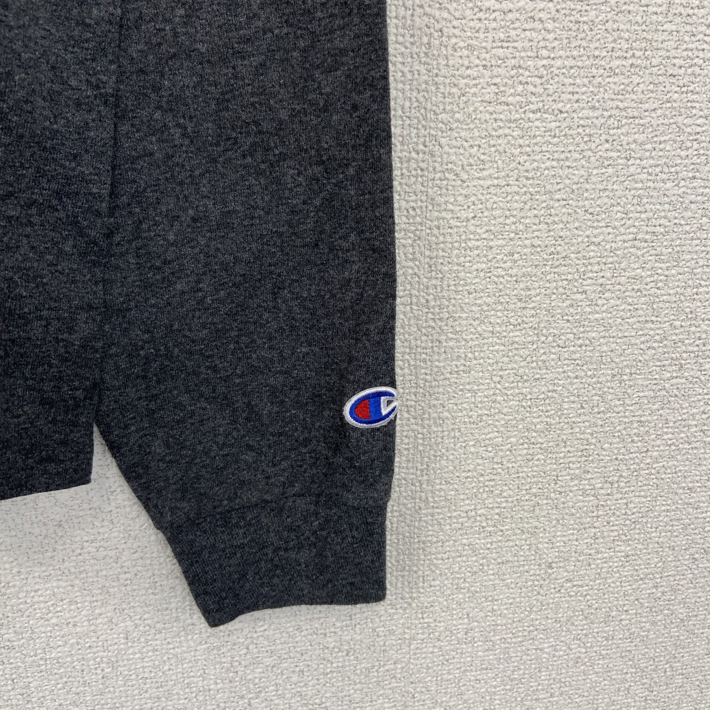 古着　used　champion　チャンピオン　長袖プリントTシャツ　CLT　ロンT　クルーネック　カジュアル　グレー　Lサイズ