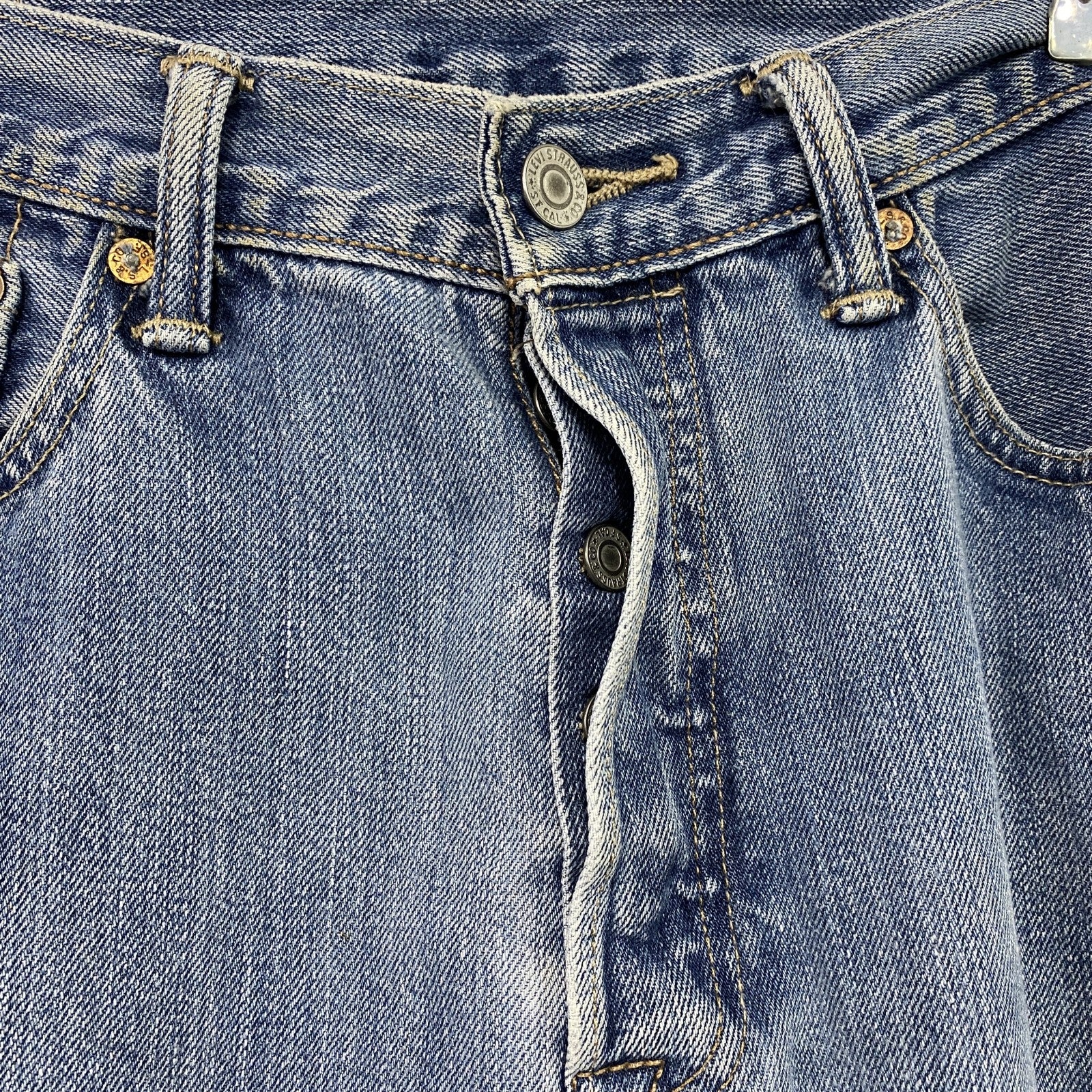 Levi's　リーバイス　501　デニムパンツ/ジーンズ　ボタンフライ　インディゴ　W32サイズ