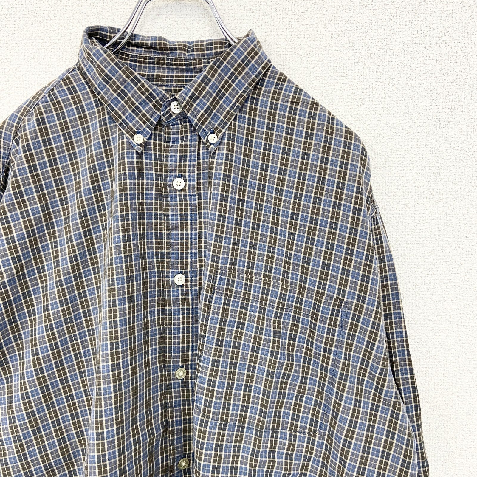 古着 used　OLD NAVY　オールド ネイビー　長袖柄シャツ　襟付き　総柄　レトロデザイン　タータンチェック　青　Lサイズ　