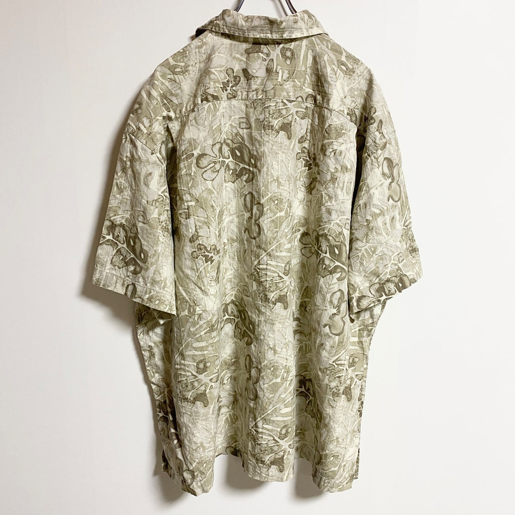 古着 used　ROUNDTREE&YORKE　半袖総柄デザインシャツ　アロハ柄　白　茶色　レトロ　ビッグシルエット　2XLサイズ