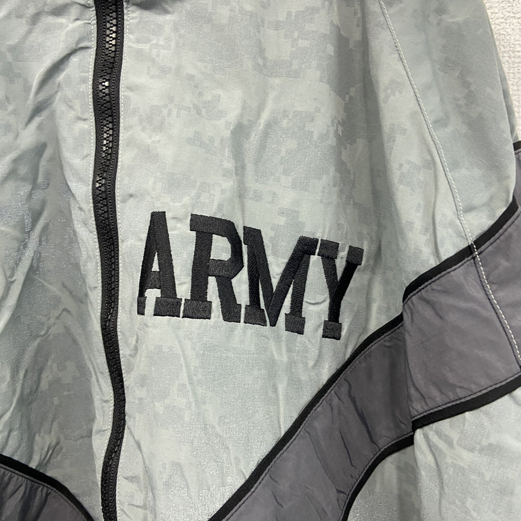 米軍　U.S．ARMY　トレーニングジャケット　ナイロンジャケット　デジタルカモ　灰色　グレー　Mサイズ