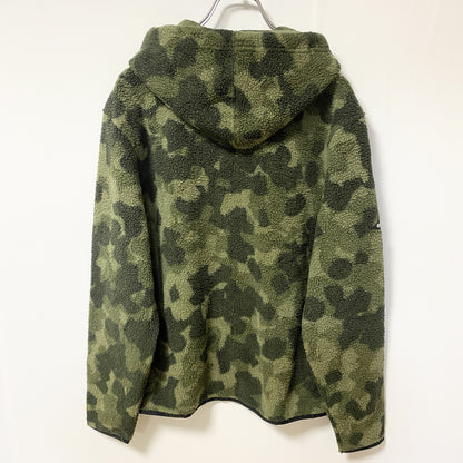 古着 used　Champion チャンピオン　長袖フリースボアパーカー　プルオーバー　ビックロゴ　迷彩柄　秋冬服　Mサイズ