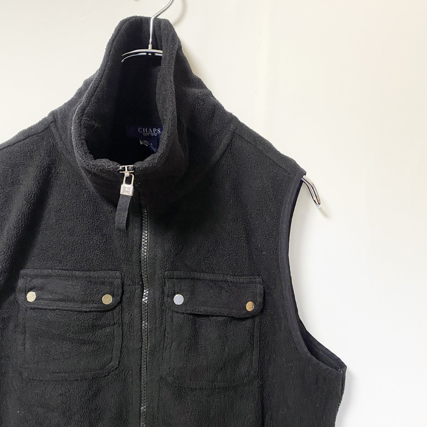 古着 used　CHAPS チャップス　フリースワークベスト　ジップアップアウター　ハイネック　ポケット　黒　ブラック　Lサイズ