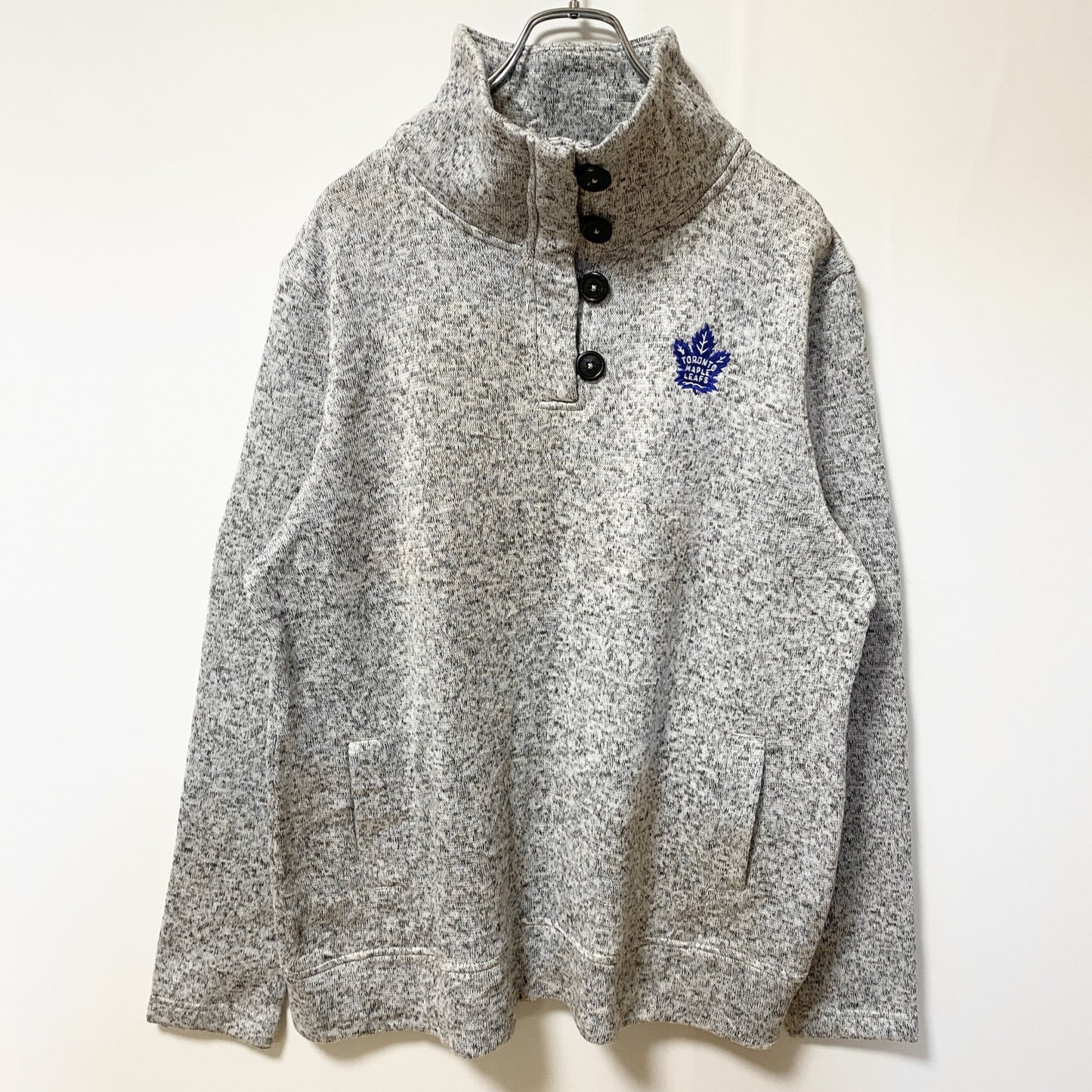 NFL トロントメープルリーフ　ハーフボタンスウェットプルオーバー　ワンポイントロゴ刺繍　霜降り　グレー　XLサイズ