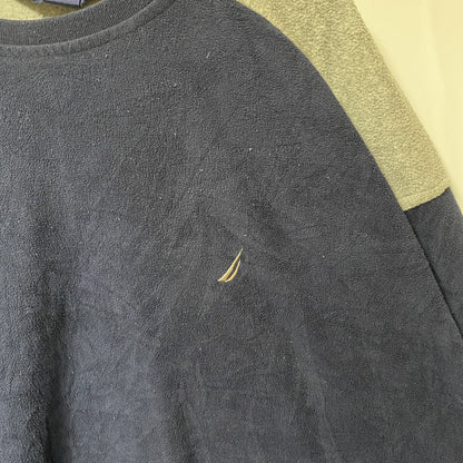 古着 used　NAUTICA ノーティカ　長袖フリーススウェット　プルオーバー　ワンポイントロゴ刺繍　ネイビー　Ｌサイズ